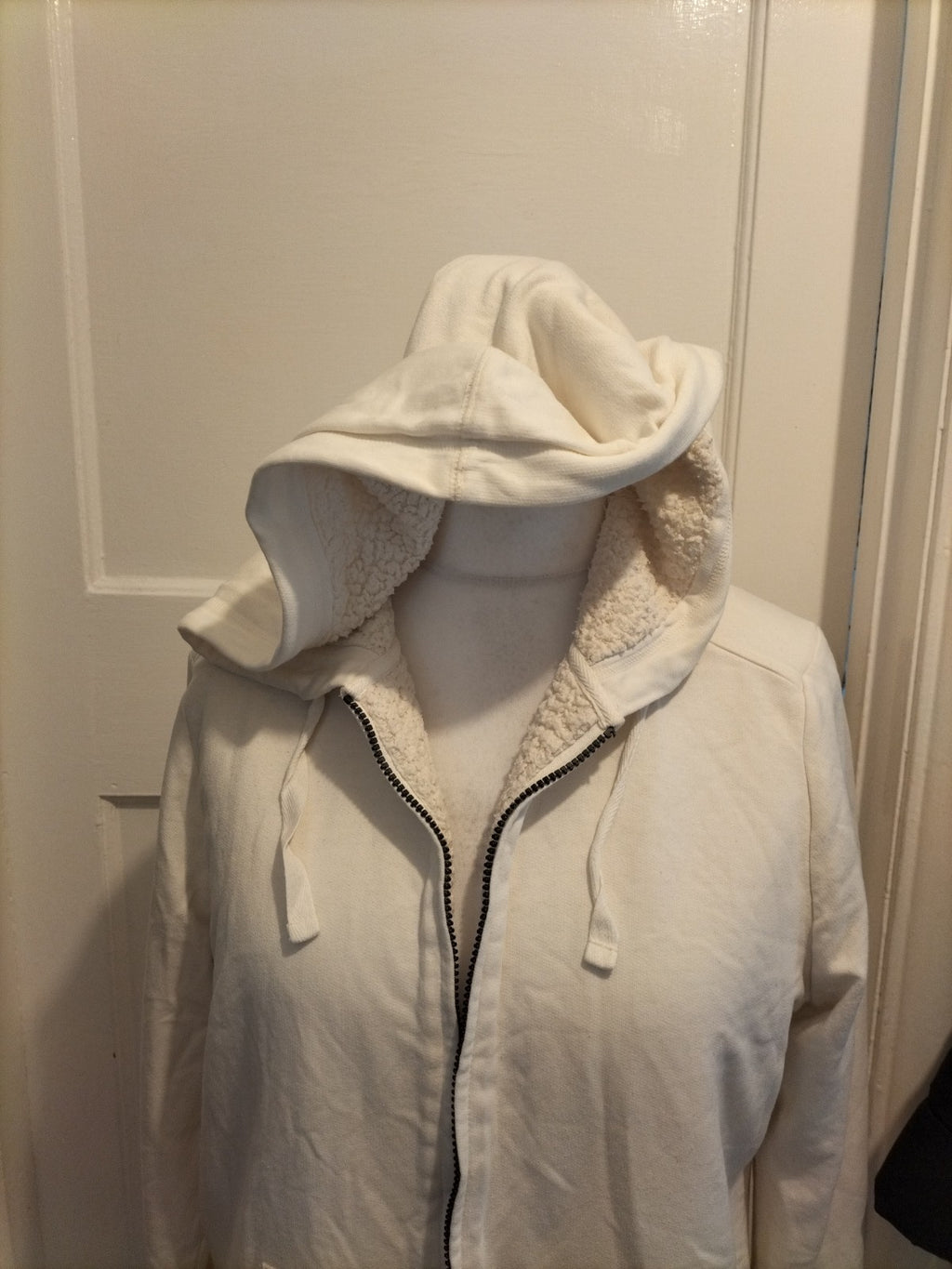 Ladies Faded Glory Size 12-14 White Fleece Lined Zipped Hoodie