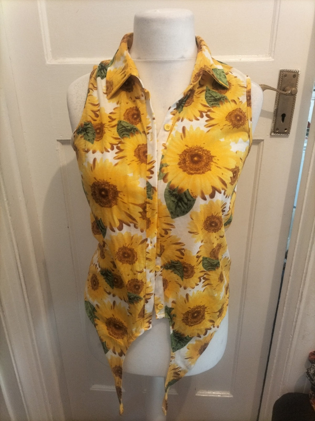 Ladies Primark Size 12 Yellow/Brown Floral Collared Sleeveless Blouse