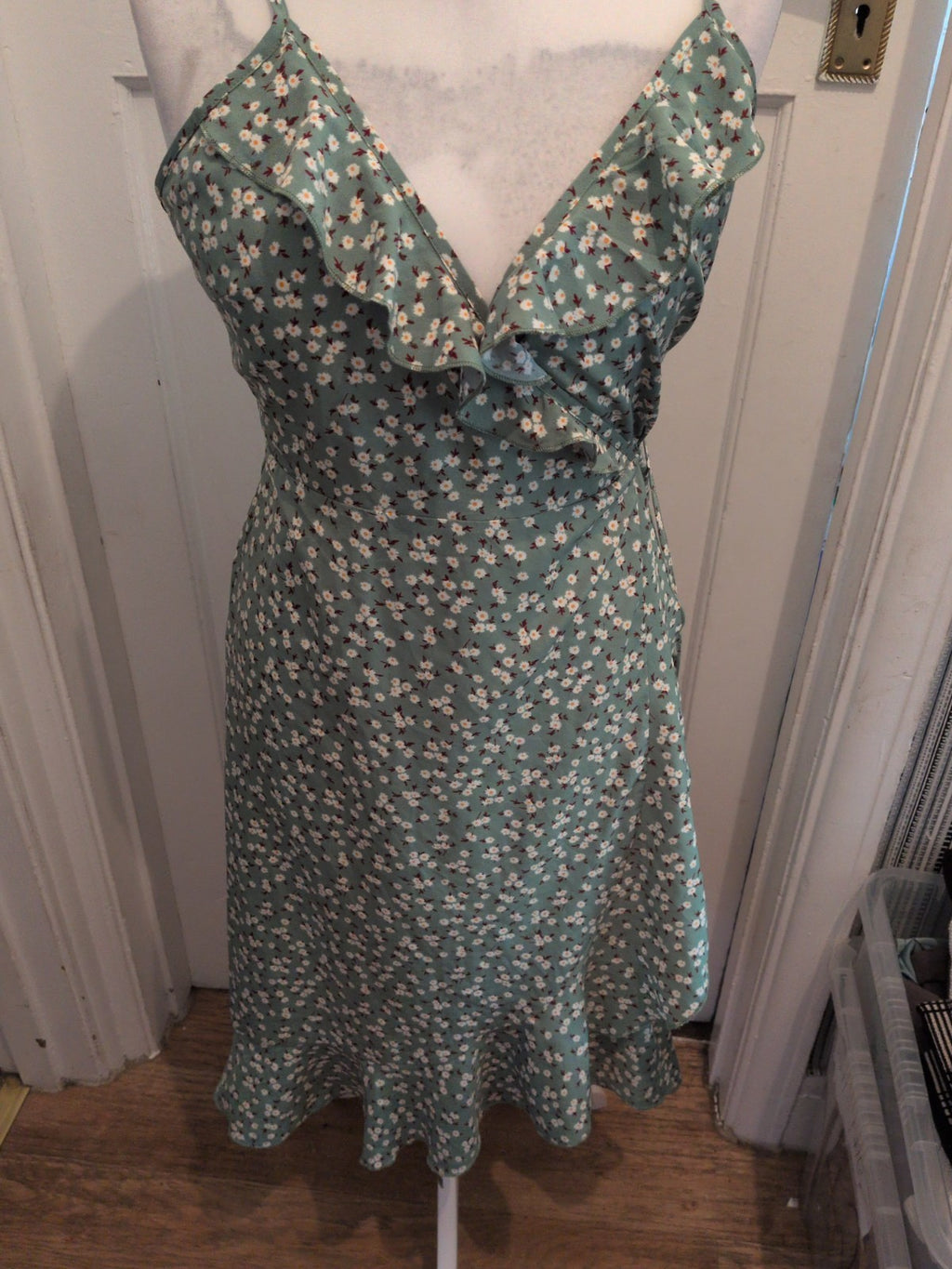 Shein Large Green Floral Sleeveless Dress Self Tie