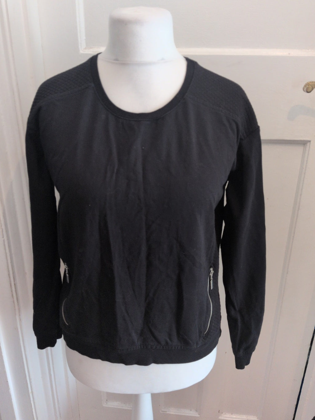 Select 14 Black Long Sleeve Jumper