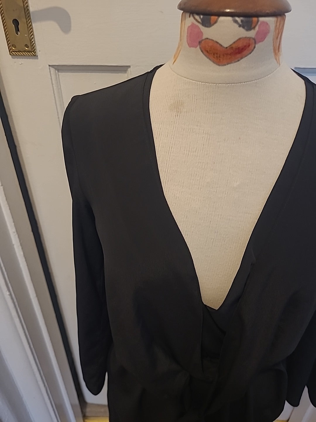 Ladies Topshop Size 8 Black Long Sleeved Low Cut Dress