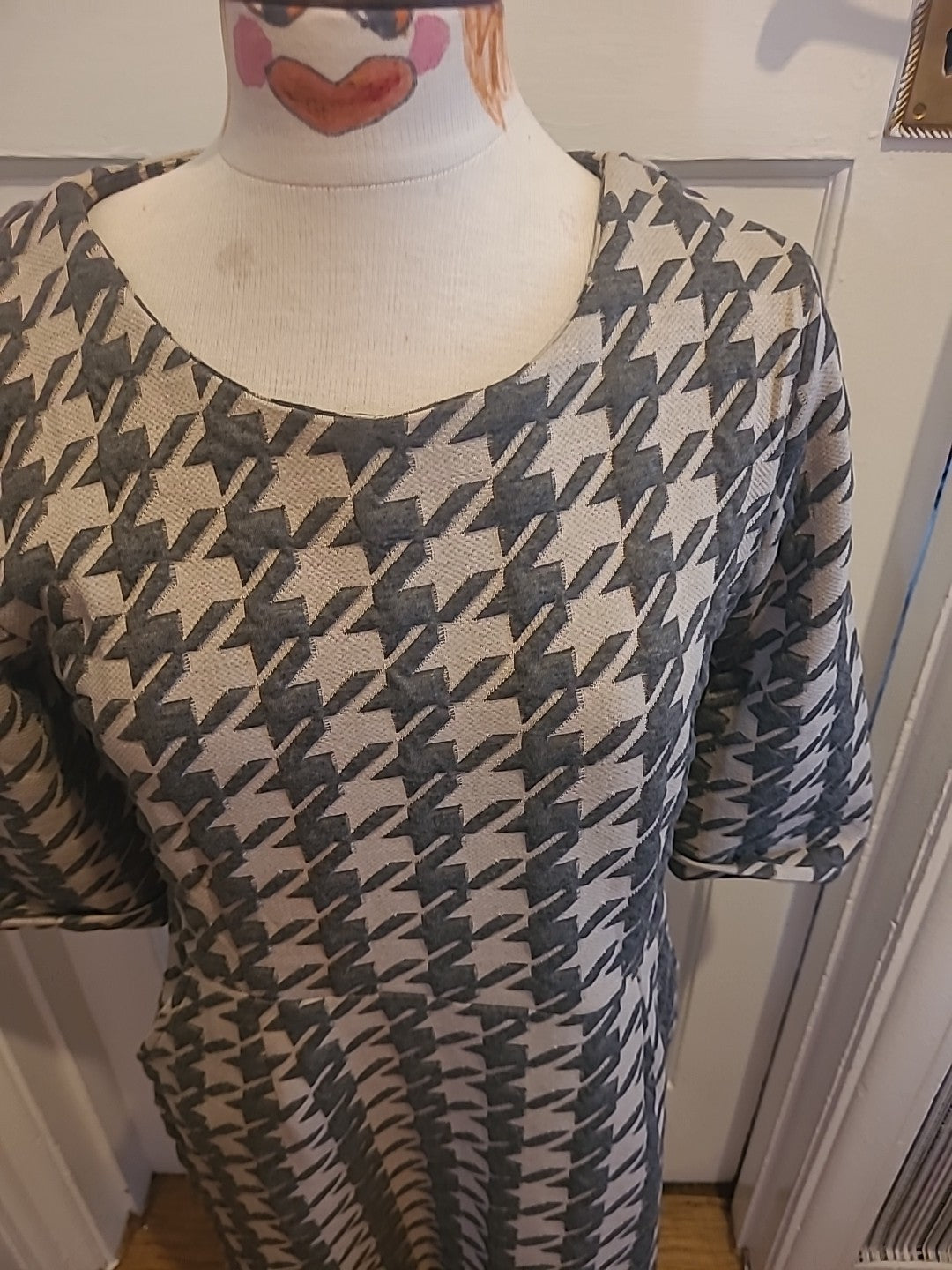 Ladies First Avenue Size 12 Beige Grey Mid Sleeved Dress