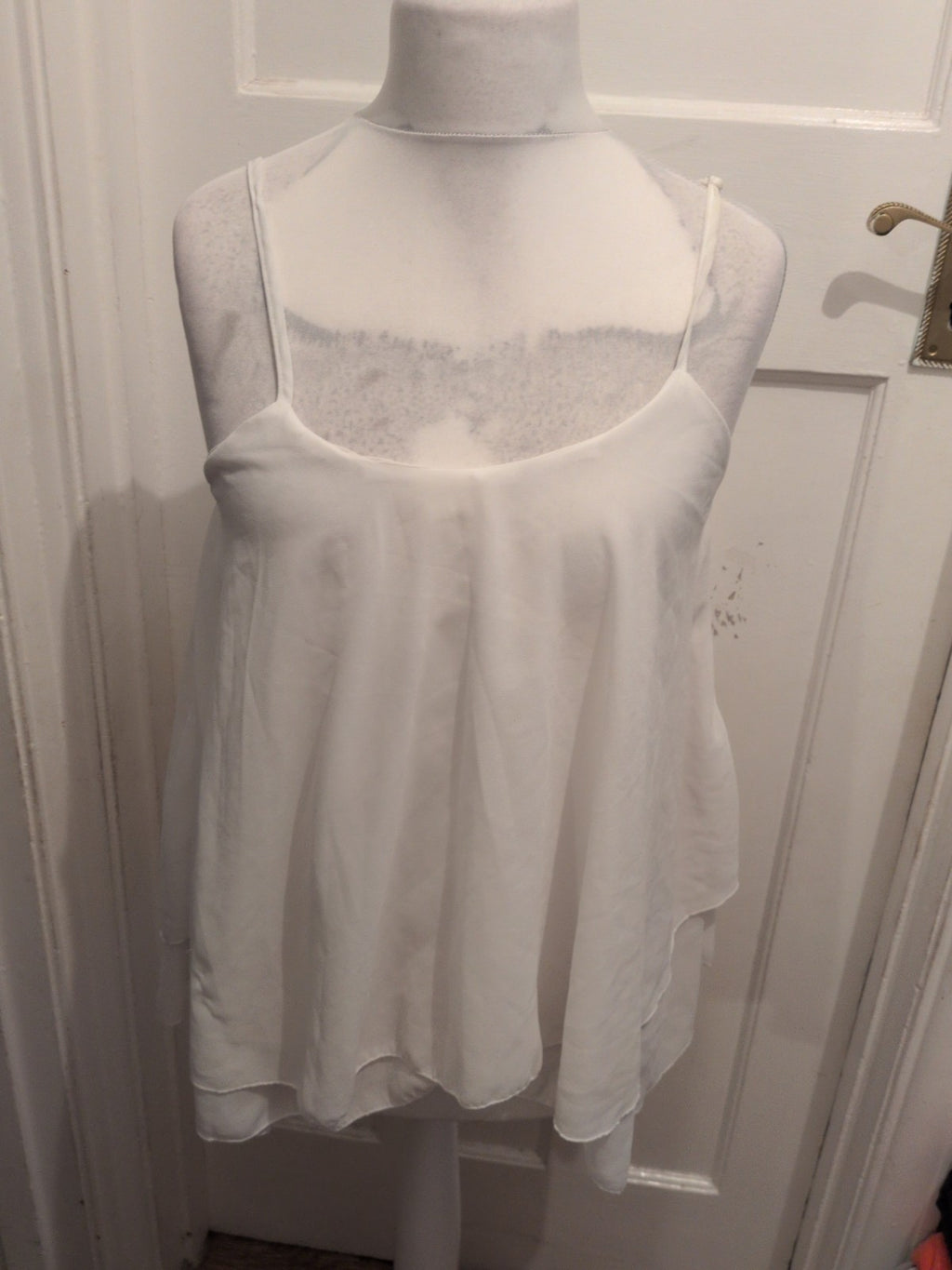 Large White Lined V Neck Blouse Sleeveless