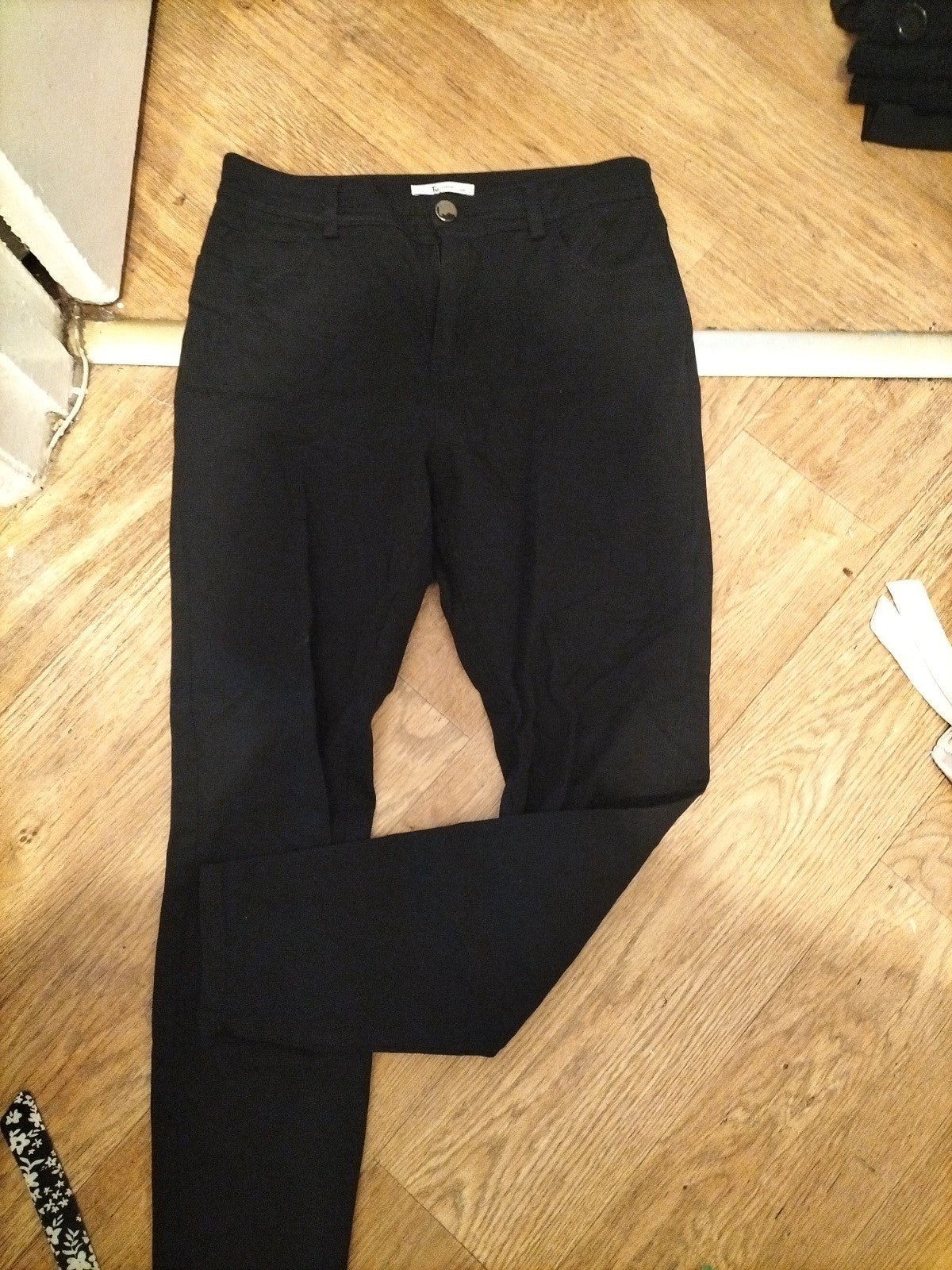 Ladies Tu Size 10R Black Skinny Jeans