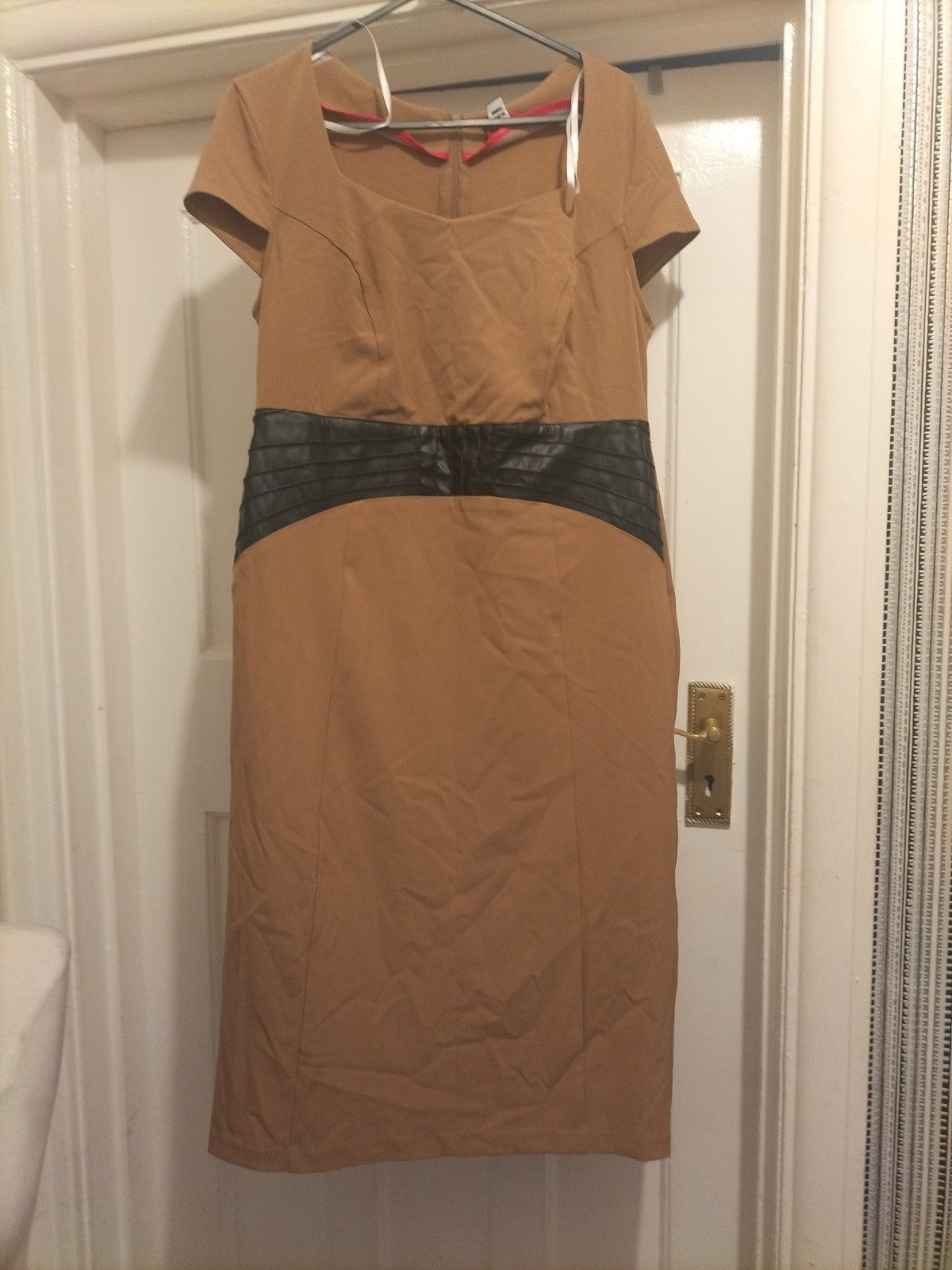 Ladies Magi Size 12 Brown And Black Sleeveless Dress