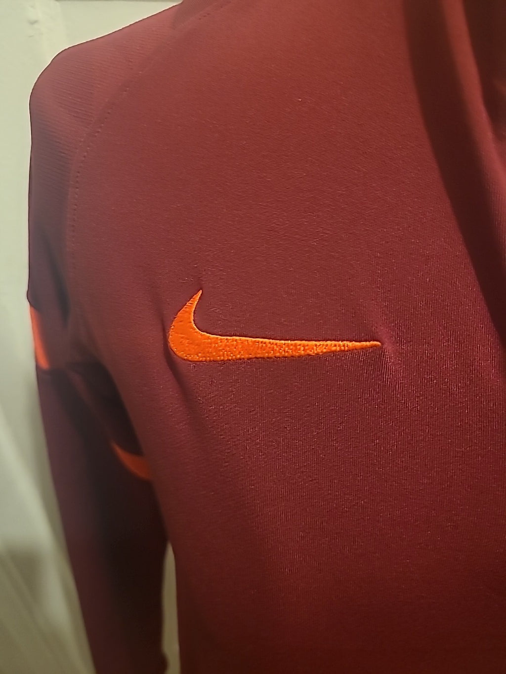Boys Nike Size XL Youth Liverpool Purple Polo Long Sleeved