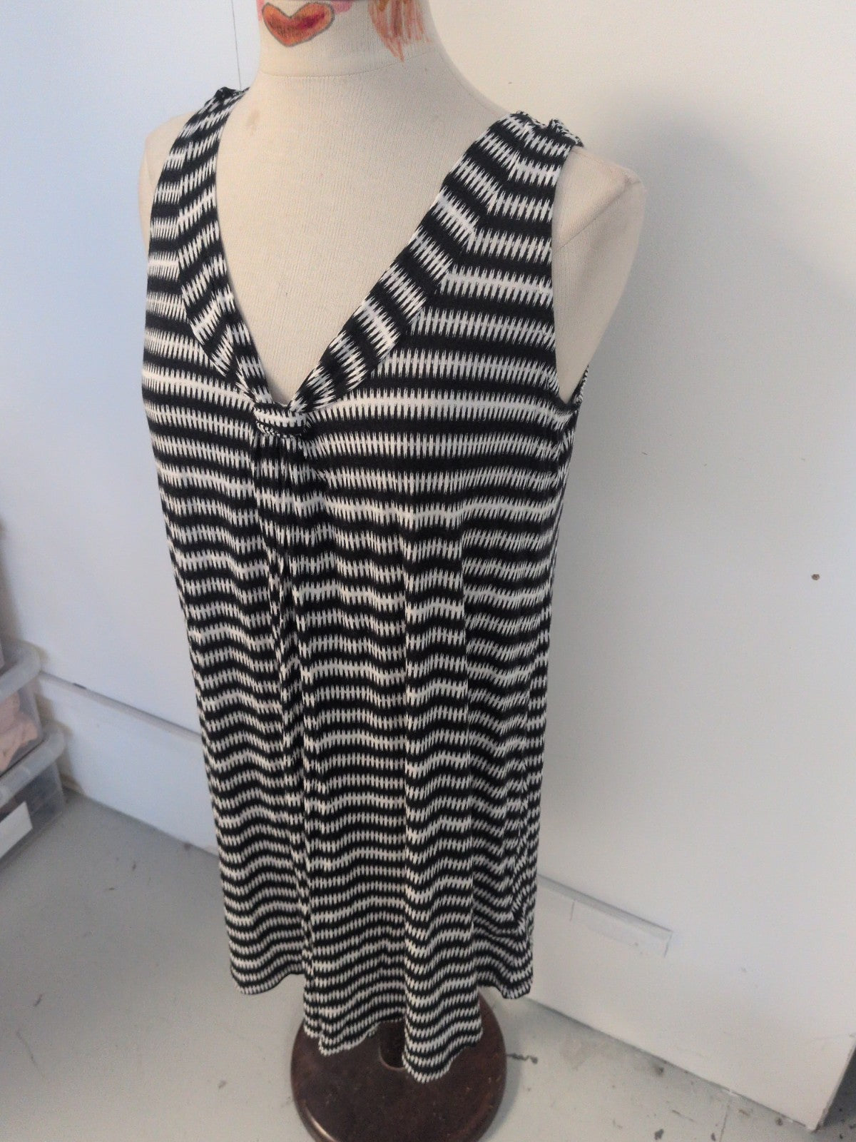 Marks And Spencer 14 Black/White Sleeveless Blouse