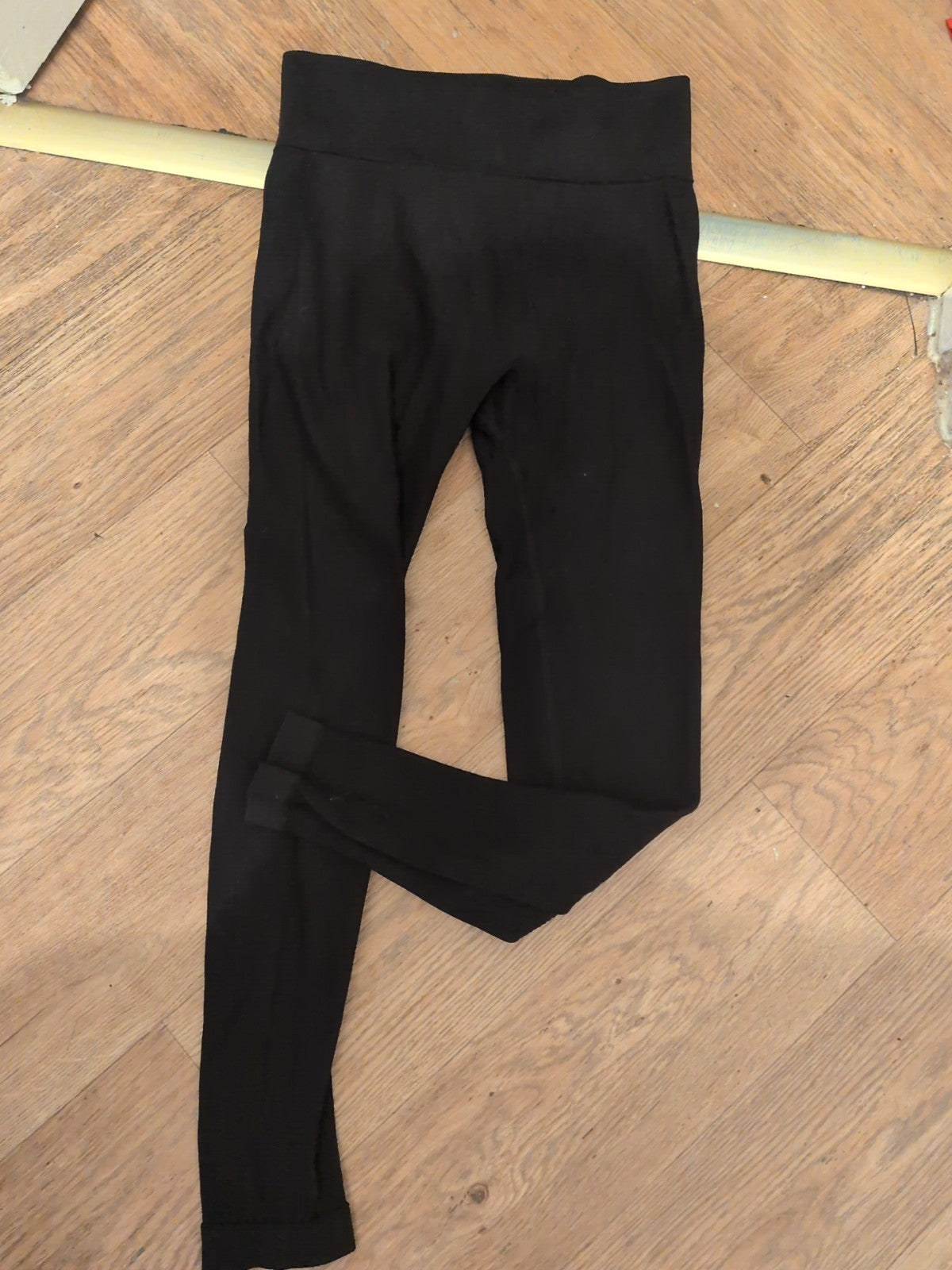 M/L Nylon Black Ribbed Leggings