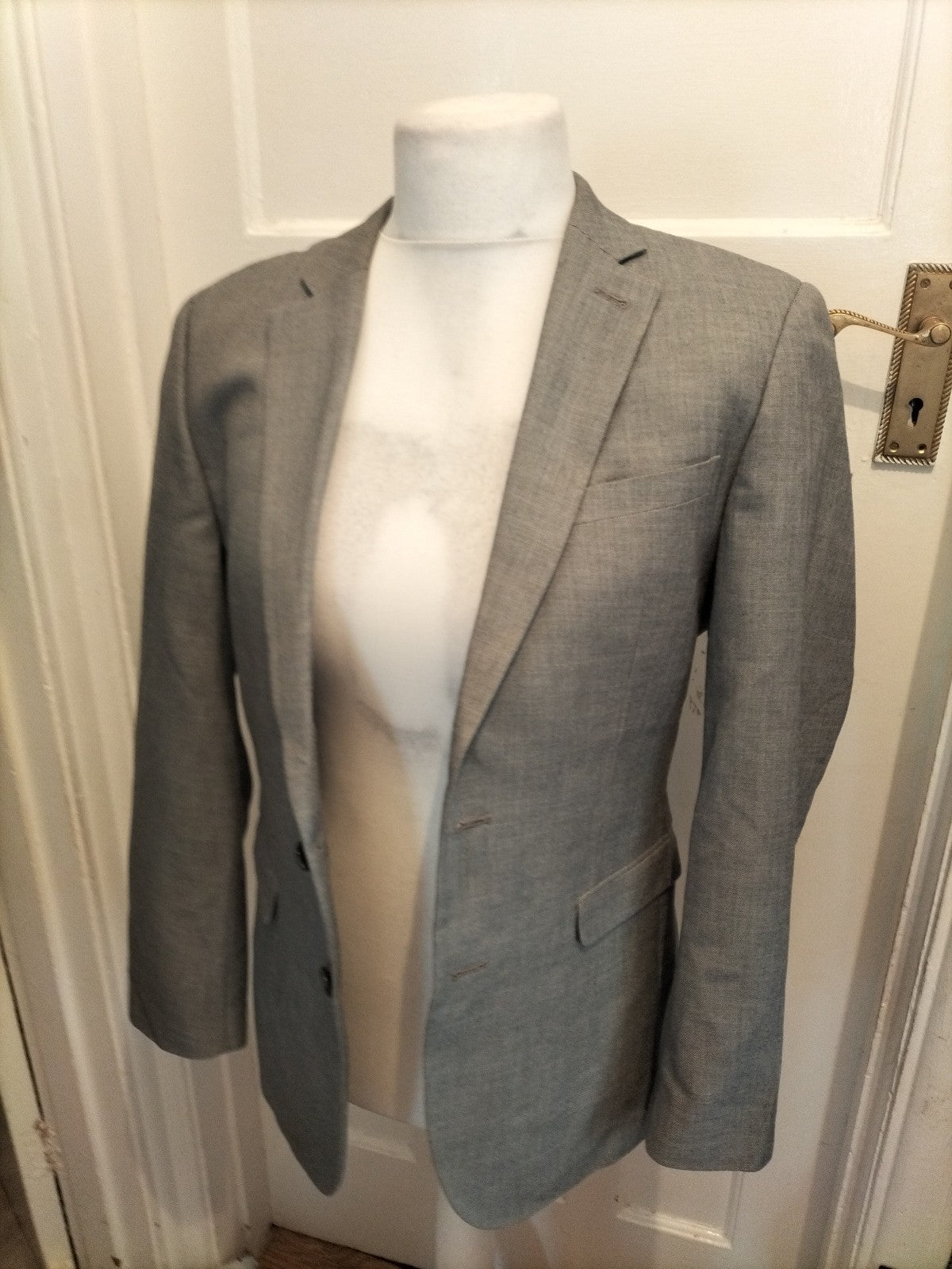 Mens B&W Size 38R Slim Fit Grey Suit Jacket