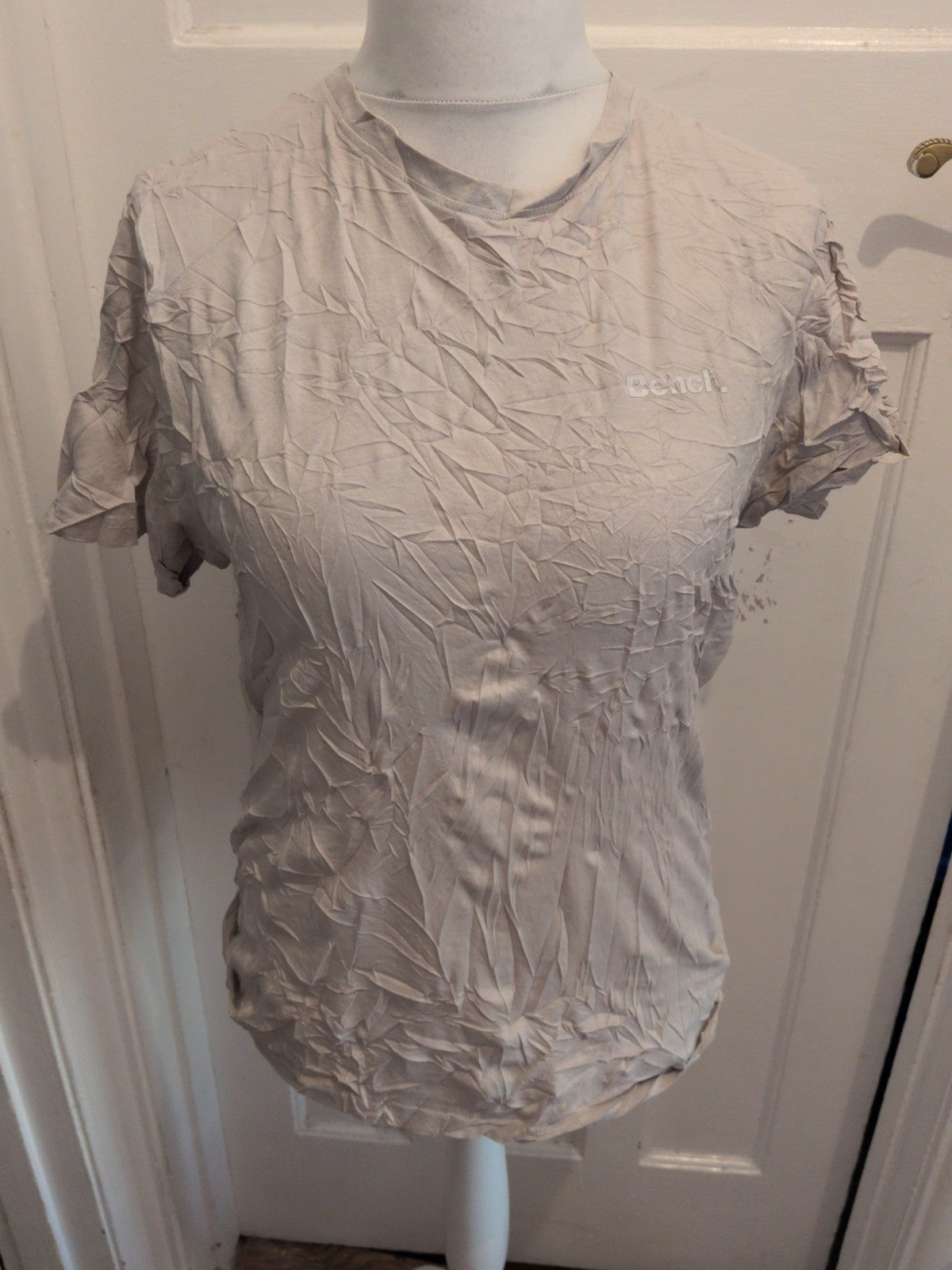 Bench Large Neutral Short Sleeve T-shirt