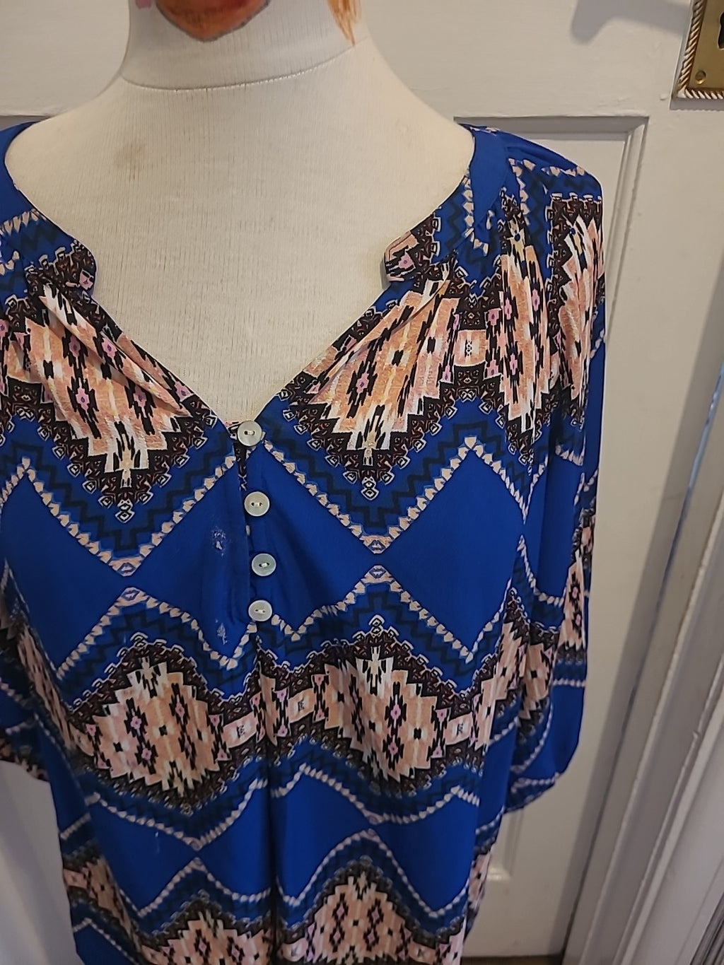 Ladies Fig And Flower Size Medium Royal Blue Mid Sleeved Blouse