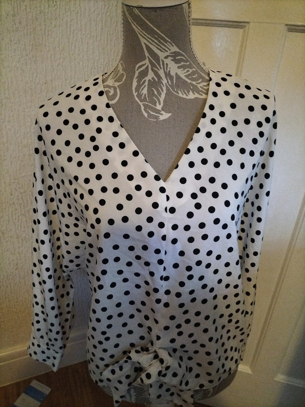 Ladies Primark Size 10 White With Black Poka Dots Long Sleeve Blouse