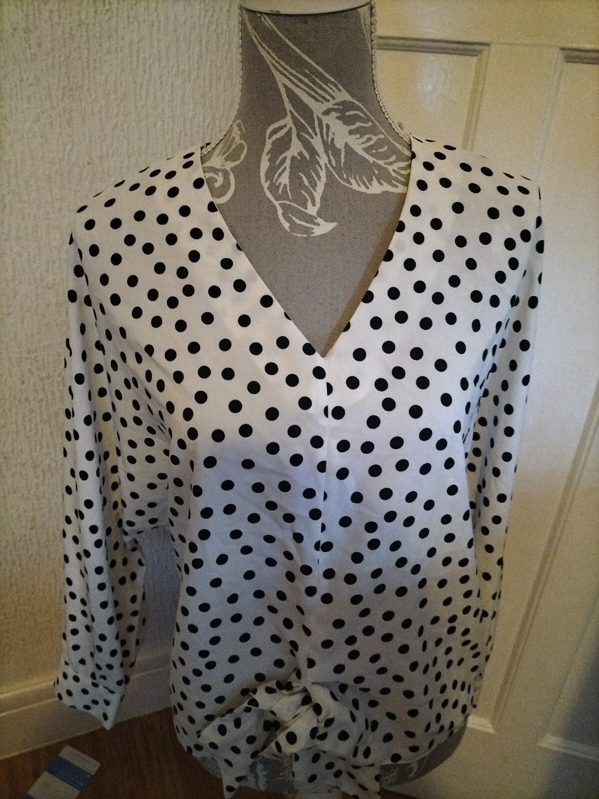 Ladies Primark Size 10 White With Black Poka Dots Long Sleeve Blouse