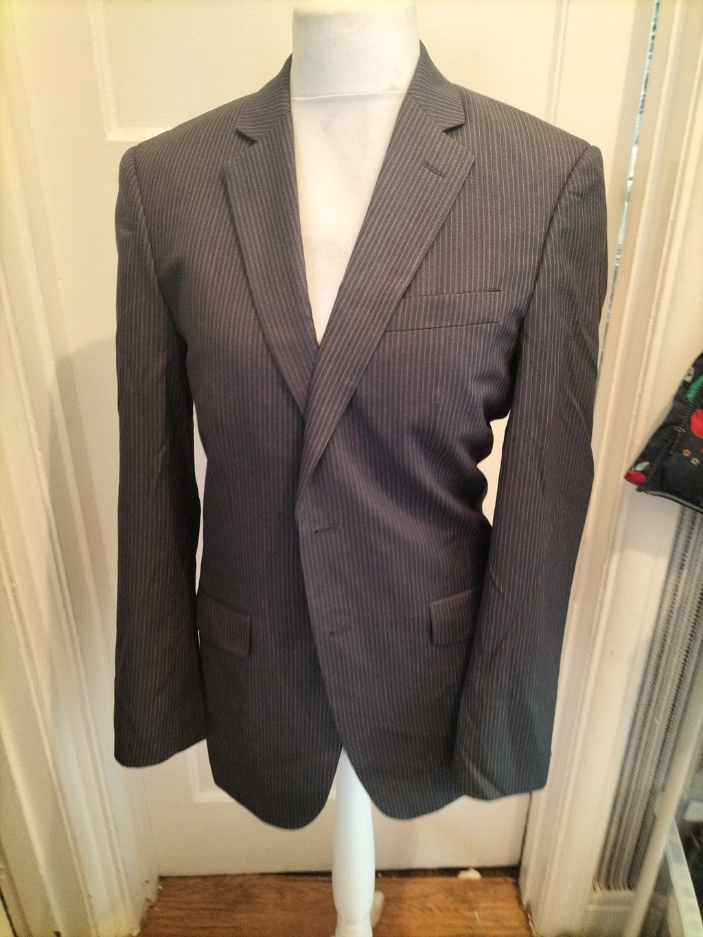 Mens Burtons Size 38L Black With Grey Pin Strips Long Sleeve Padded Blazer
