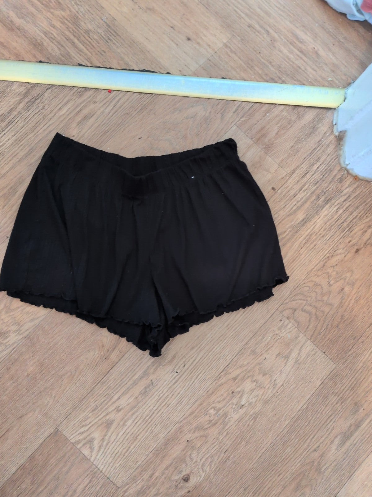 Primark 10/12 Black Elasticated Scolloped Hem Sleep Shorts