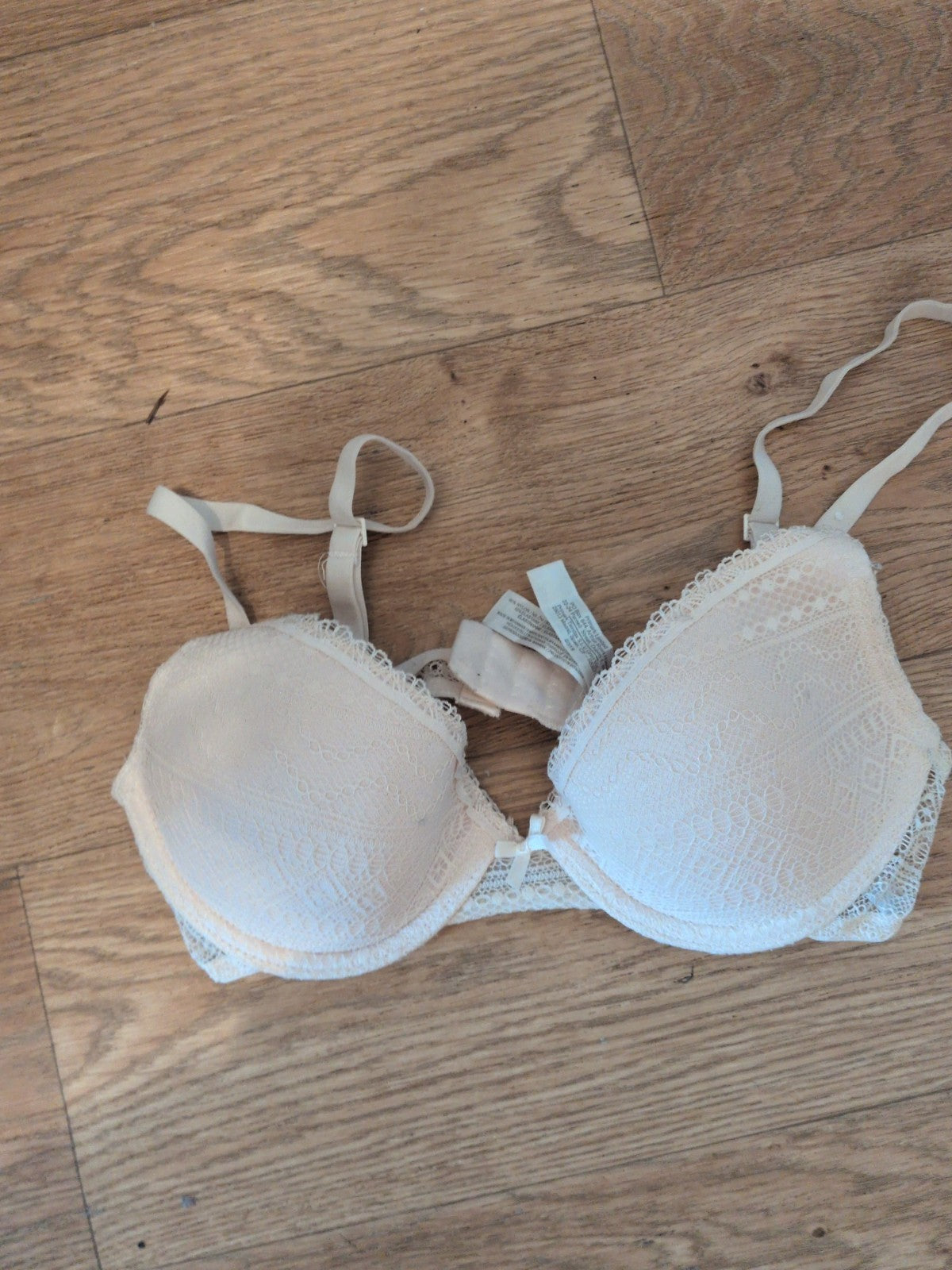 Primark 32c Padded And Wired Cream Bra