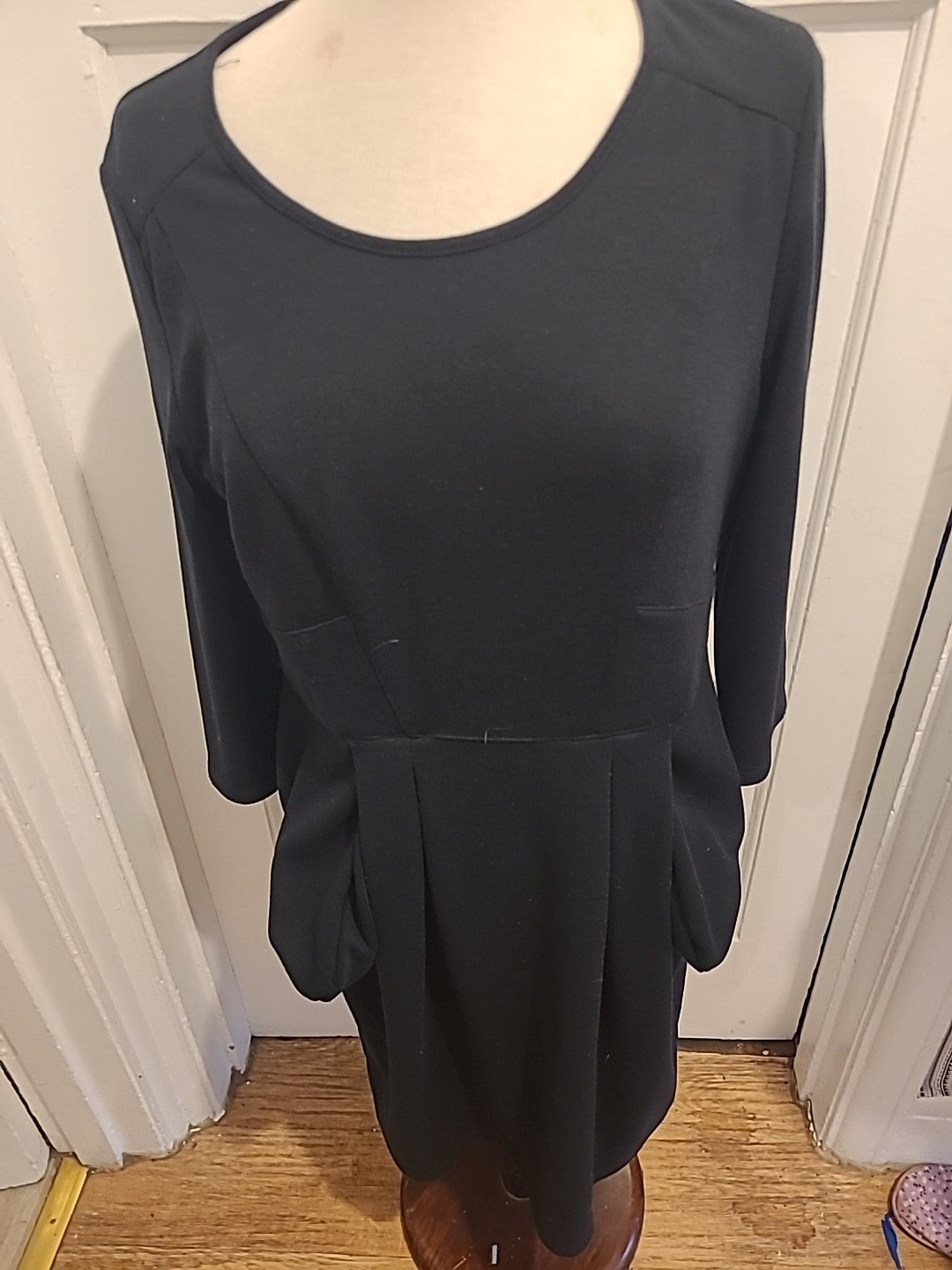 Ladies Kaliko Size 16 Black Long Sleeve Dress