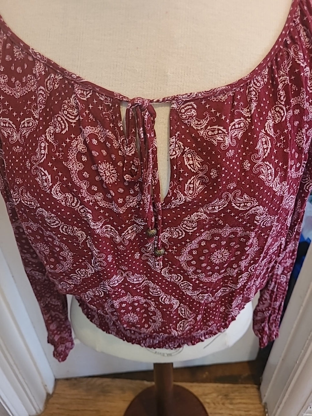 Ladies H+M Size 12 Purple White Long Sleeved Blouse