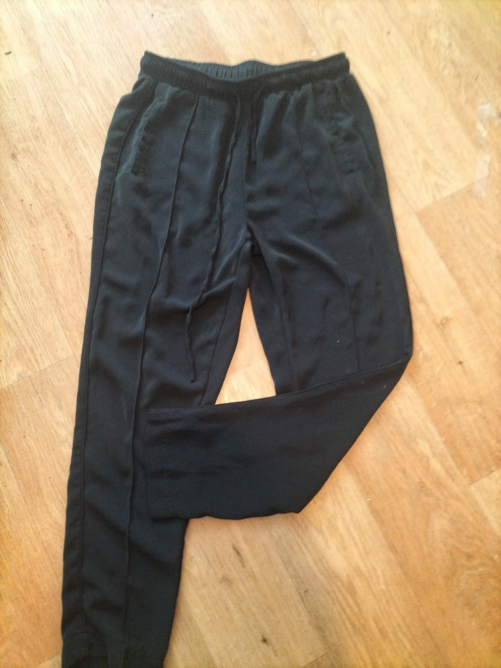 Ladies Stradivarius Size Small Black Elasticated Lightweight Trousers