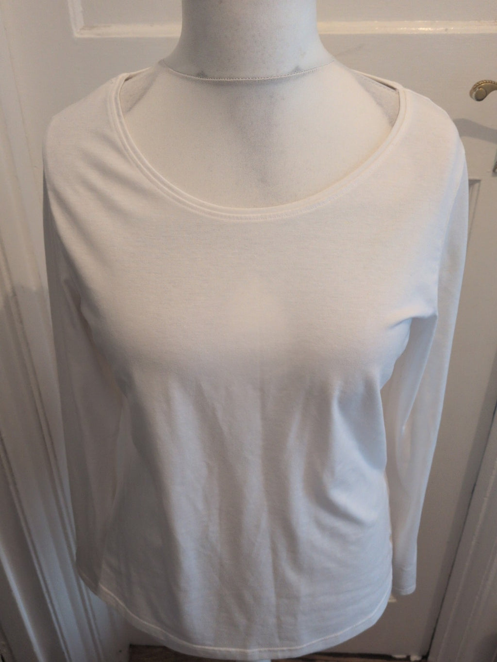 George 16 White Round Neck Tshirt Long Sleeve