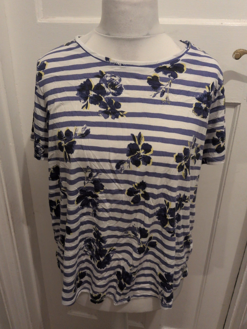 Marks And Spencer 22 Violet Blue Floral Short Sleeve T-shirt
