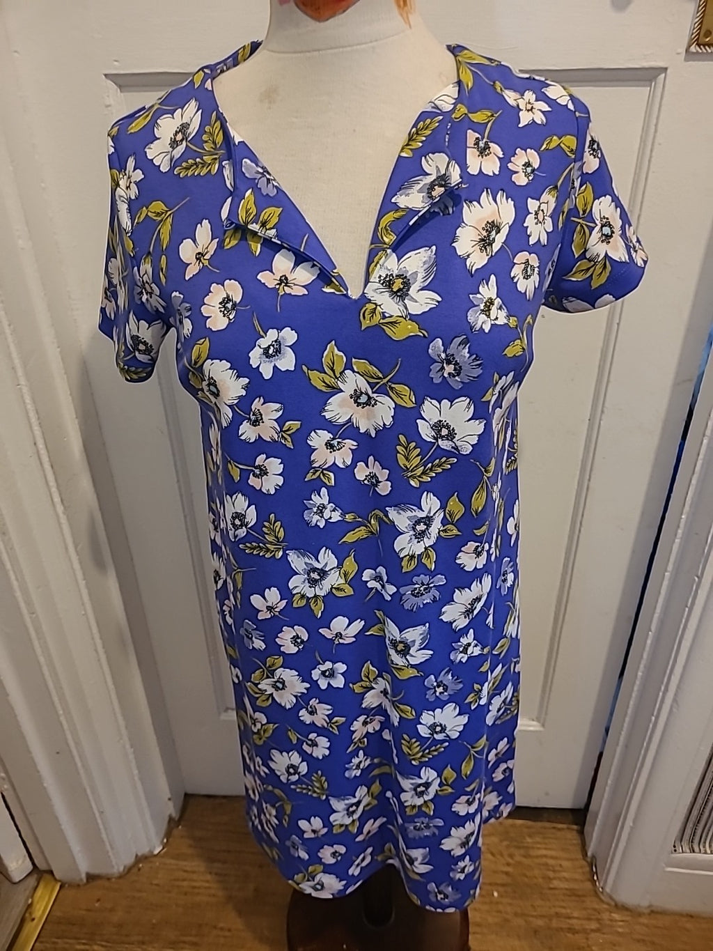 Ladies TU Tunic Dress Purple Floral  Size 10 Short Sleeve