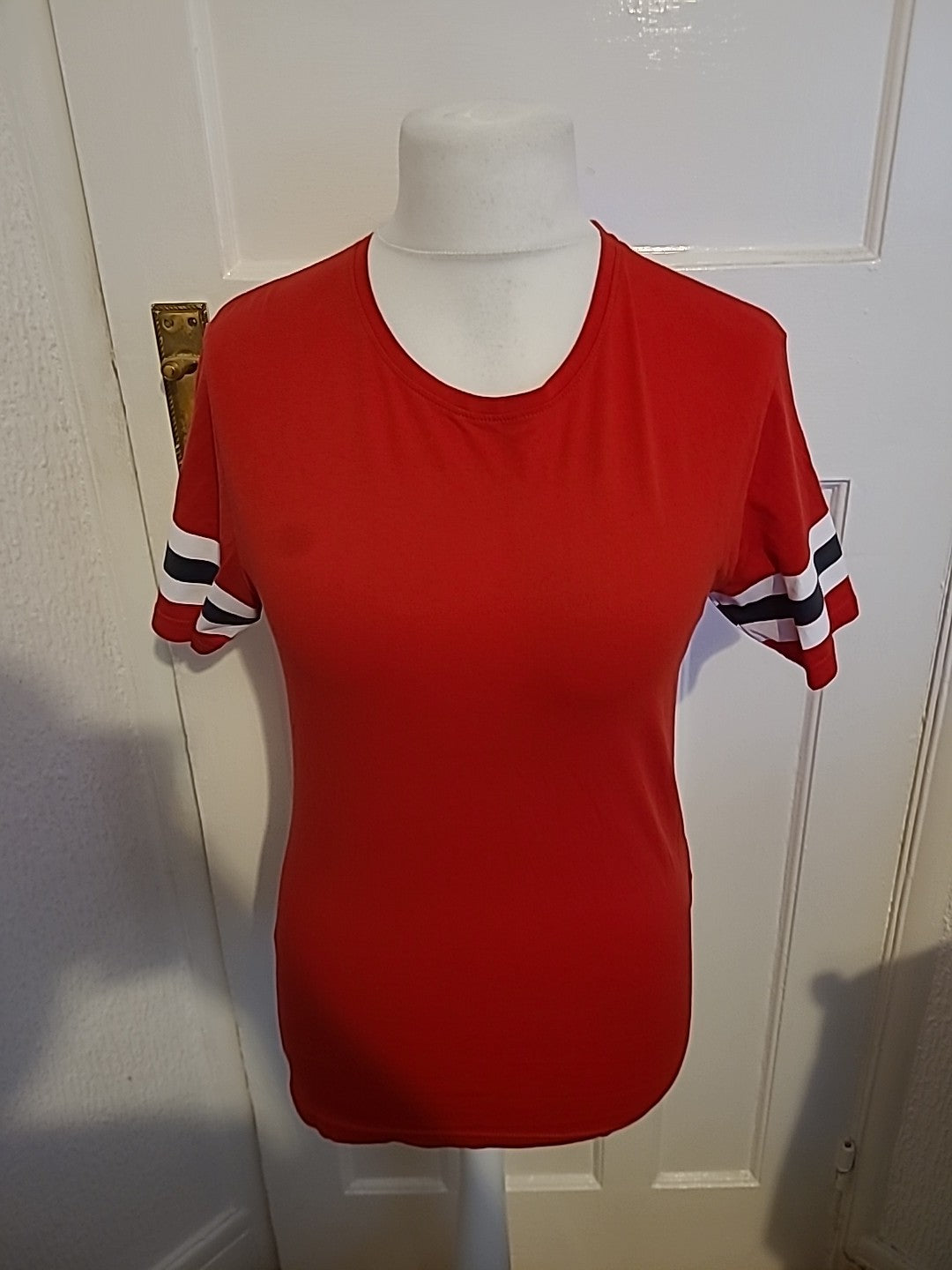 Mens Only & Sons Size Small Red Round Neck Tshirt