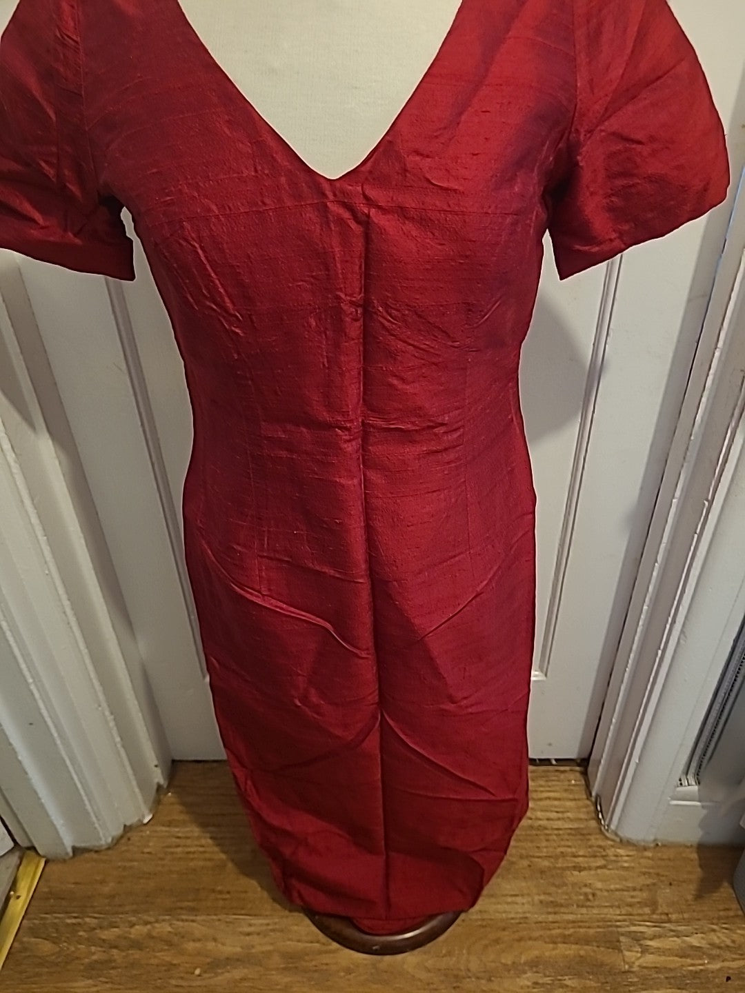 Ladies Size S/M Red Lined Short Sleeved Long Length Dress