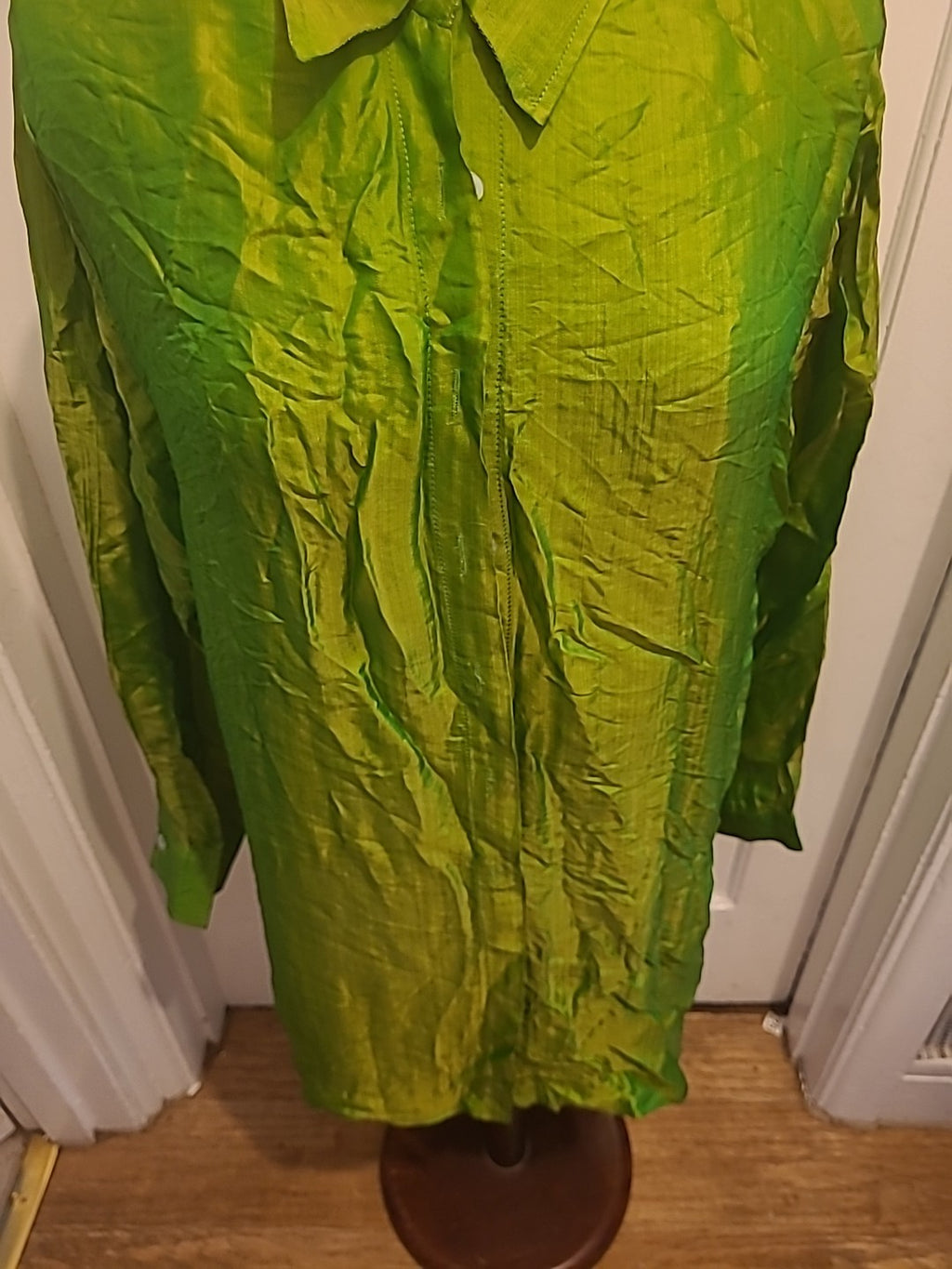 Ladies Size M/L Green Yellow Long Sleeved Shirt