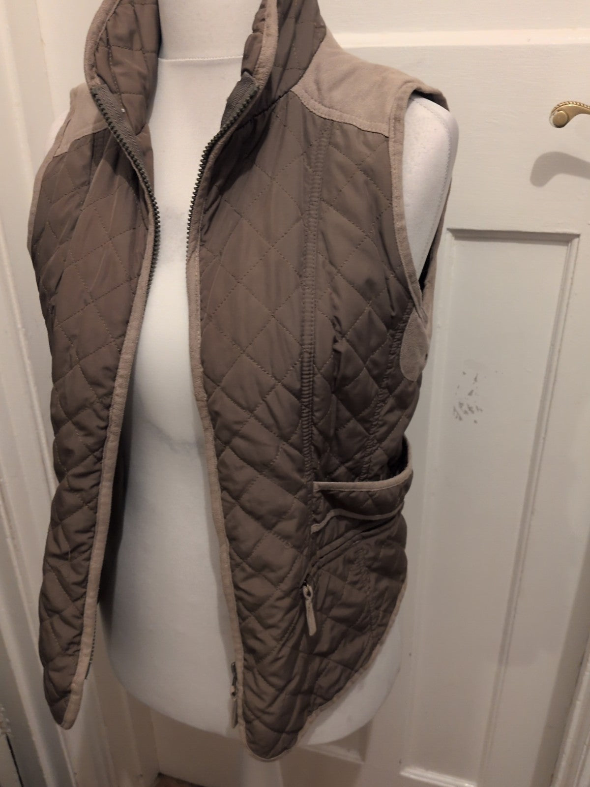 Modo 14 Khaki Green Sleeveless Full Zip Gilet