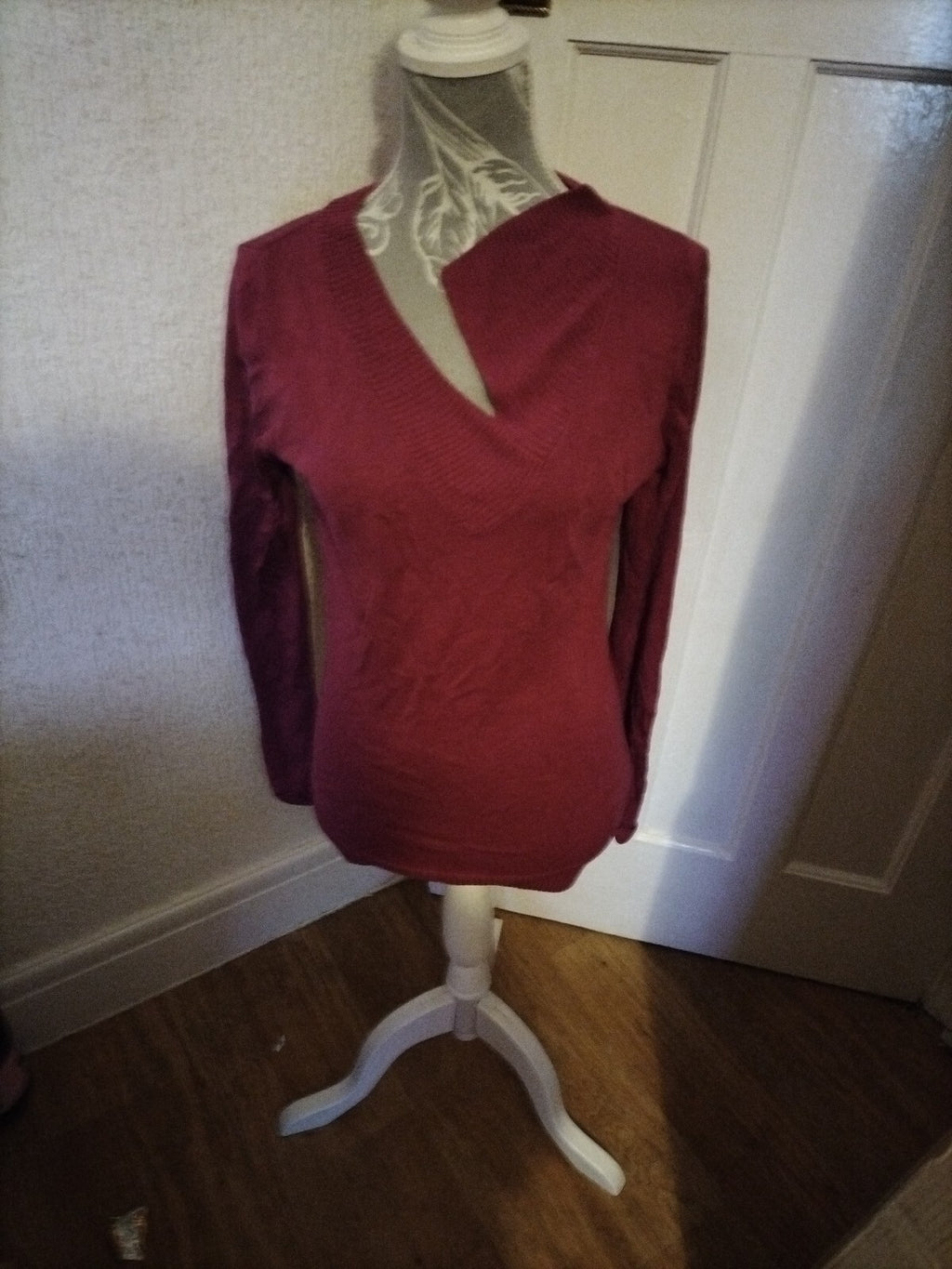 Ladies Emreco Size 10 Wine Long Sleeved Blouse