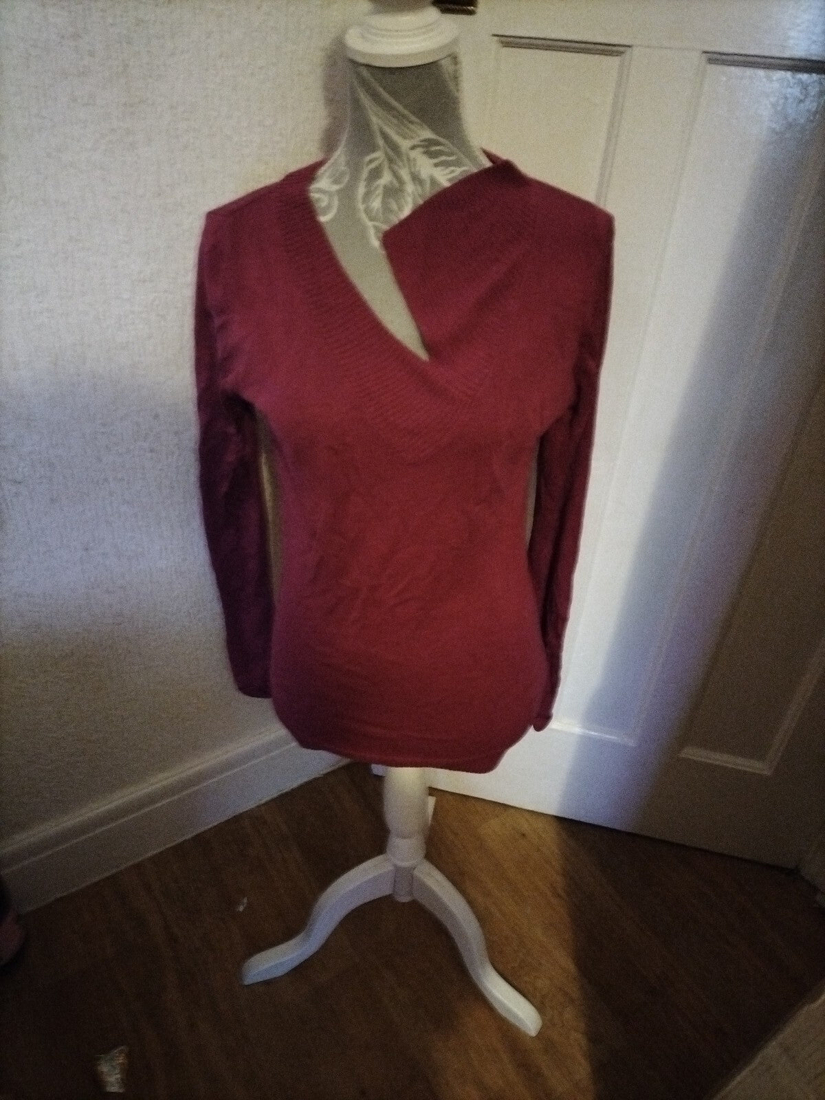 Ladies Emreco Size 10 Wine Long Sleeved Blouse