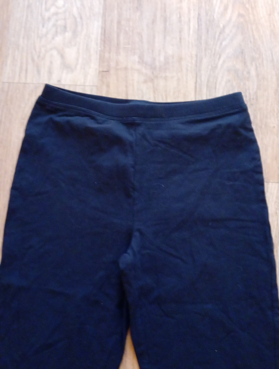 Ladies Primark Size 6 Black Cropped Leggings