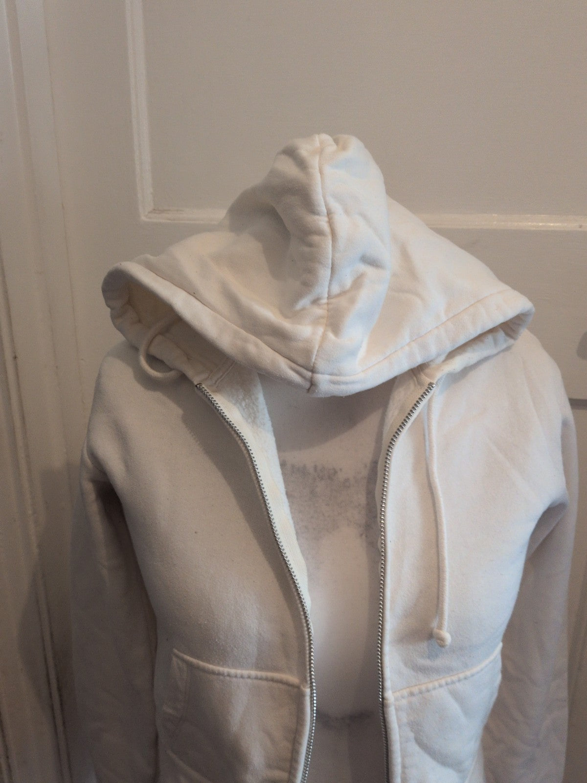 Ladies H&M Divided Size Medium Full Zip White Hoodie