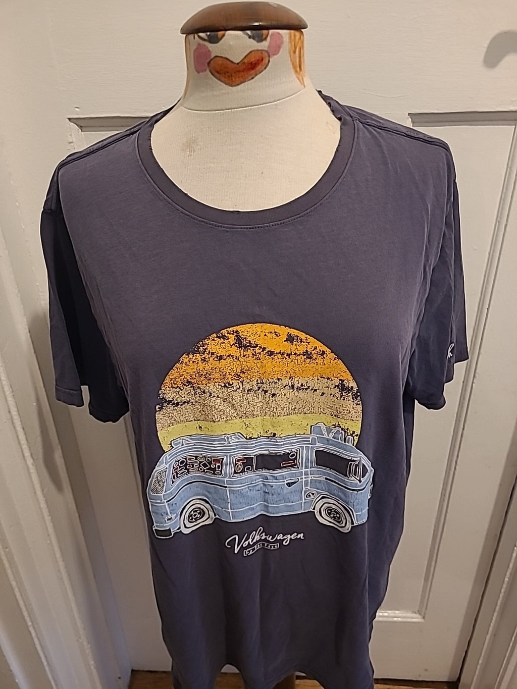 Mens Fat Face Size XL Volkswagen Short Sleeved Tshirt