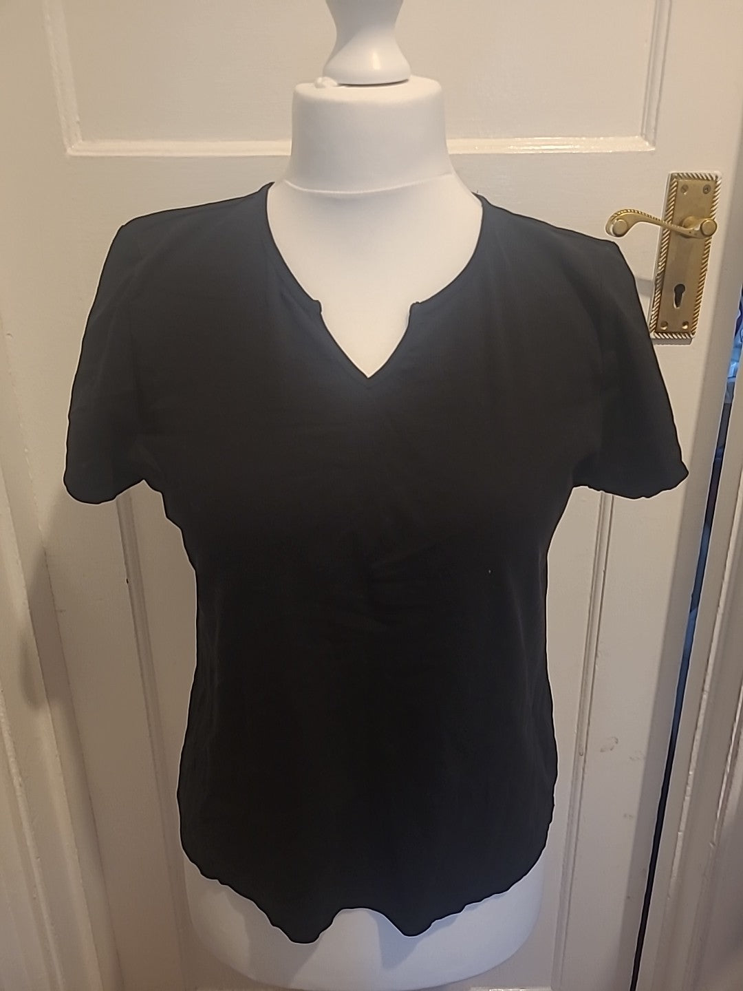 Ladies BM Size Medium Black Short Sleeved V Neck Tshirt