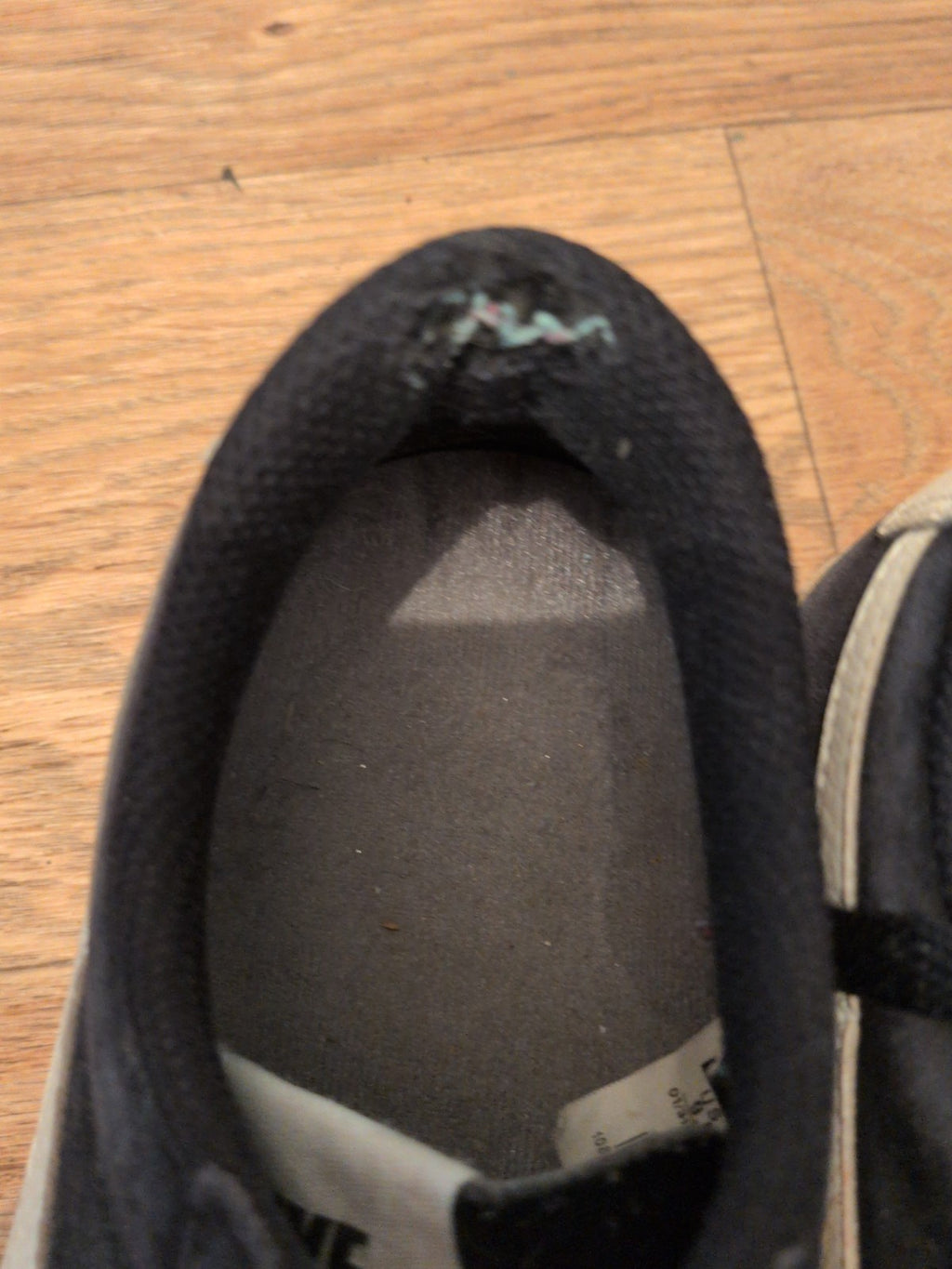 Mens Nike UK 7 Black Trainers Needs A Clean