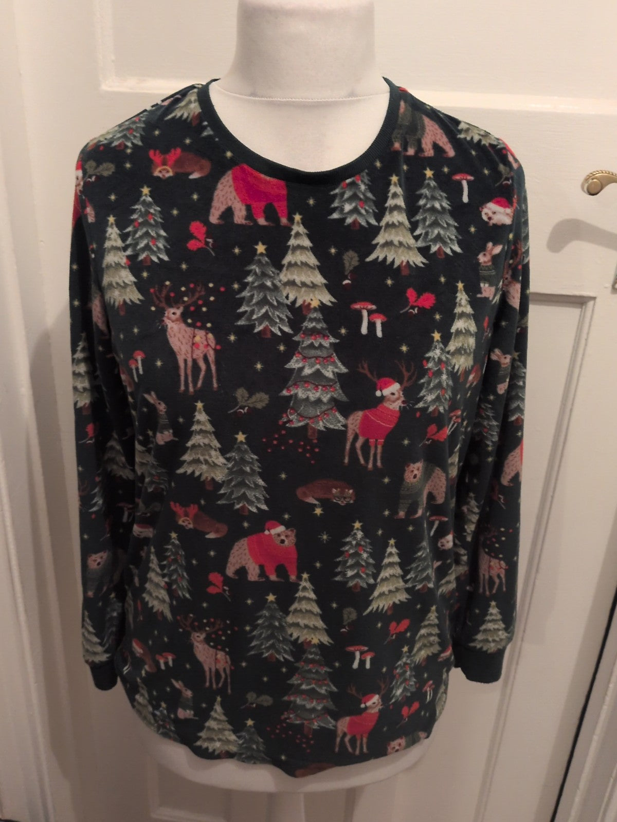 Ladies Primark Size Small Green Christmas Jumper