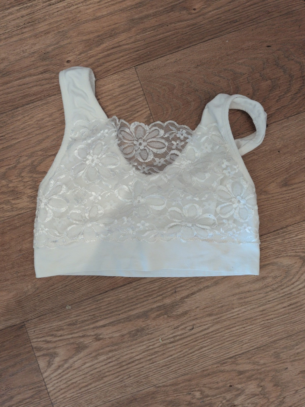 Medium White Floral Lace Bralette