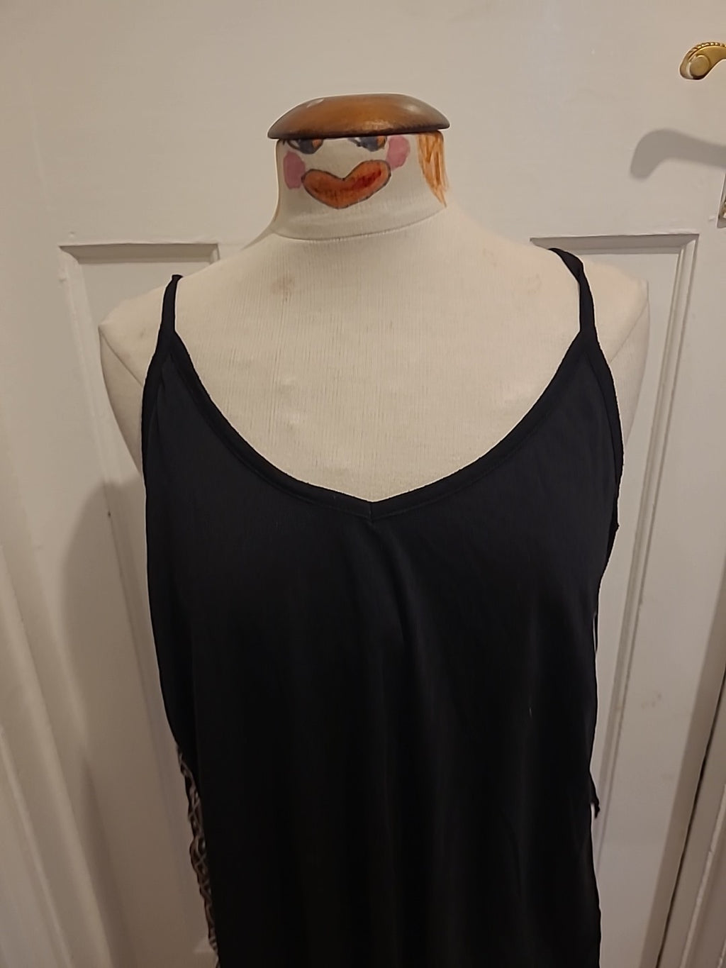 Ladies Primark Size 20 Black Sleeveless Pattern On Sides Top