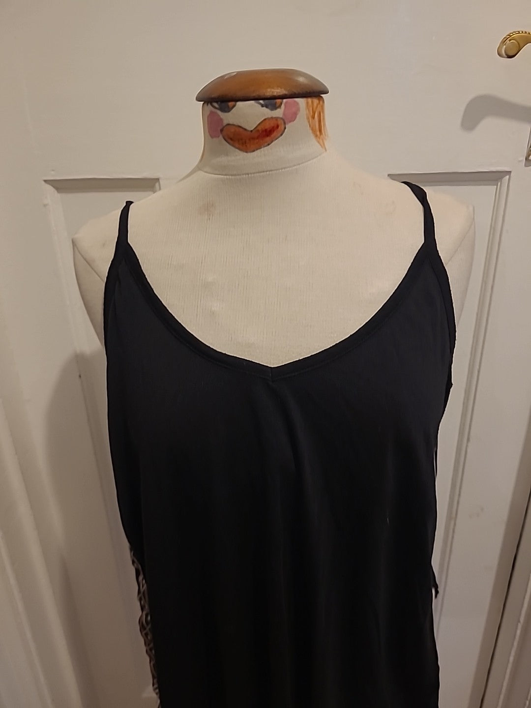 Ladies Primark Size 20 Black Sleeveless Pattern On Sides Top