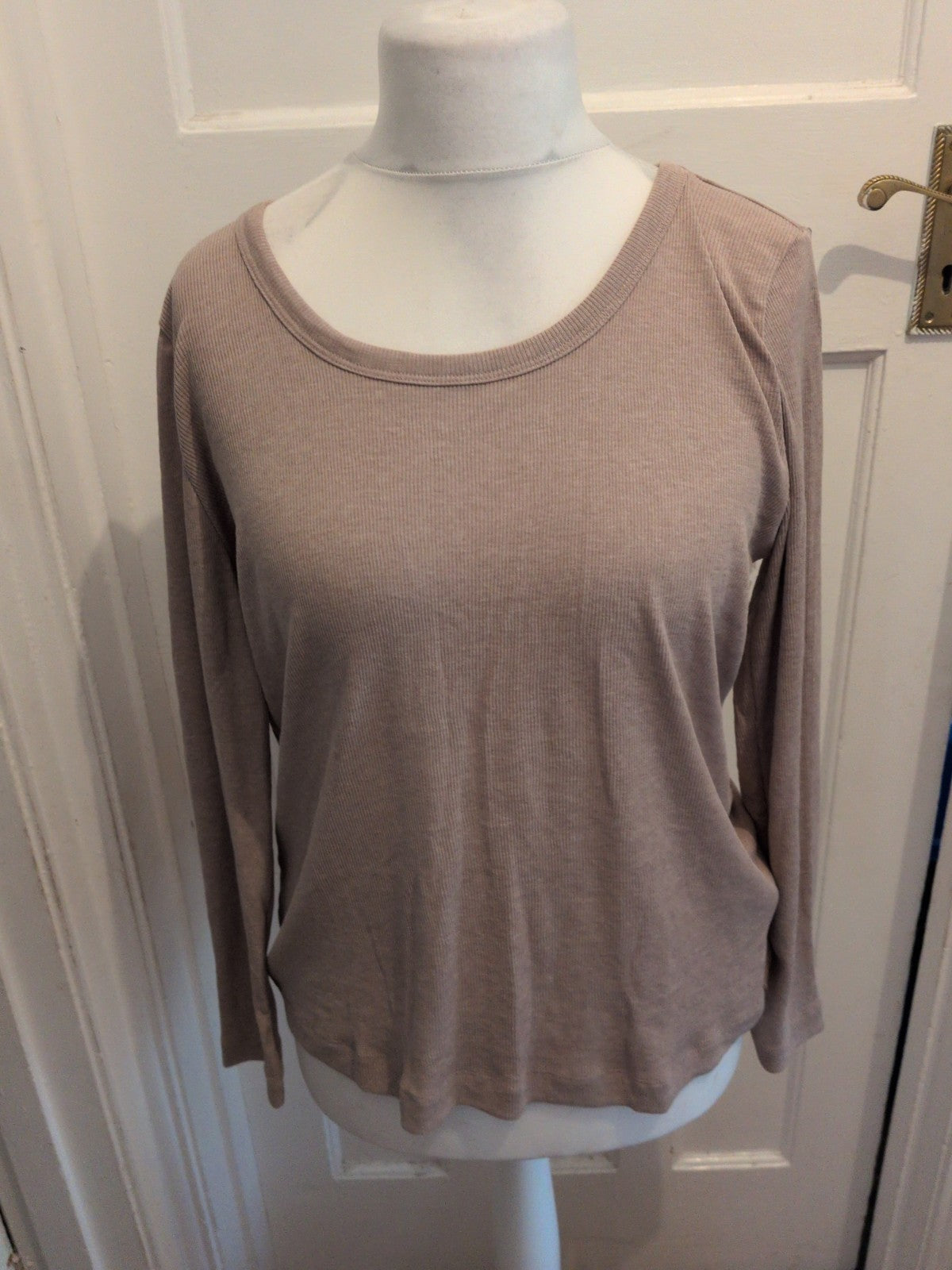 Primark XL Beige Long Sleeve Scoop T-shirt
