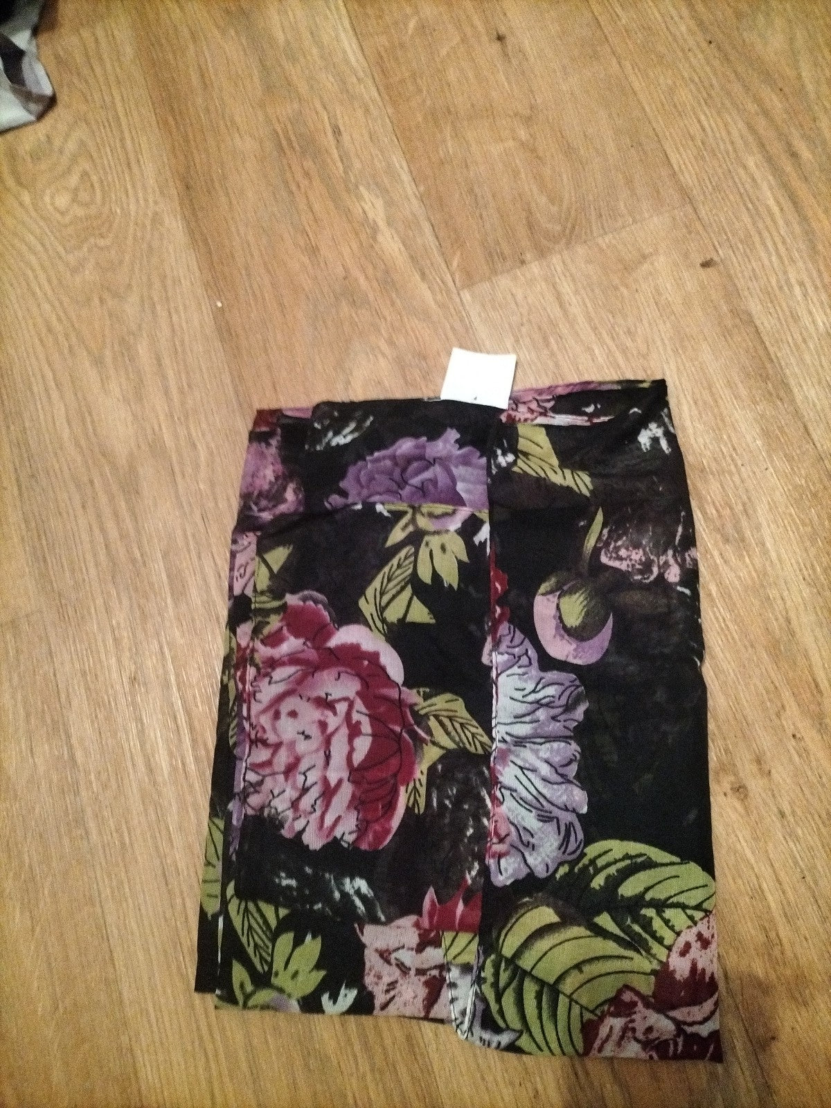 Ladies Up And Ready Patterned Floral Scarf 100% Polyester