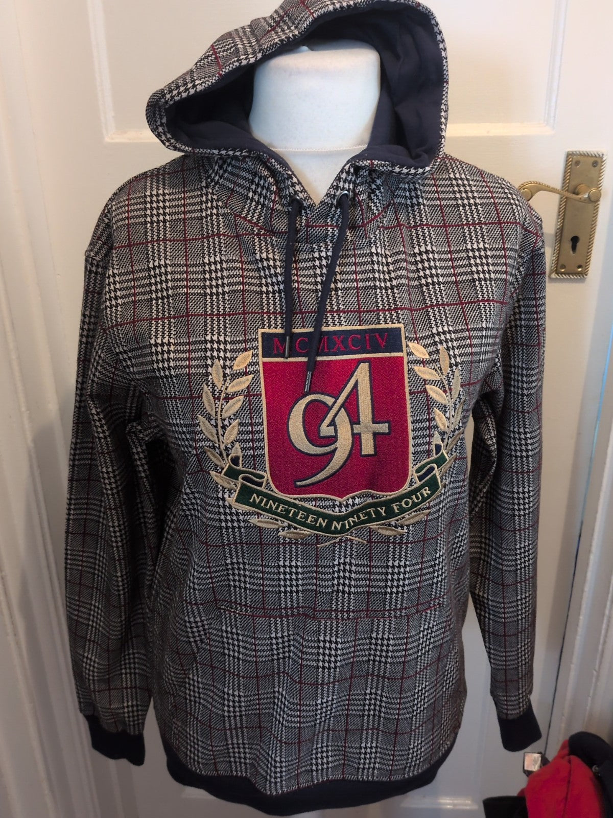Ladies Primark Size M Black/Red/Red Long Sleeved Pullover Hoodie