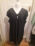 Ladies Size 4XL Black V Neck Cap Sleeved Dress