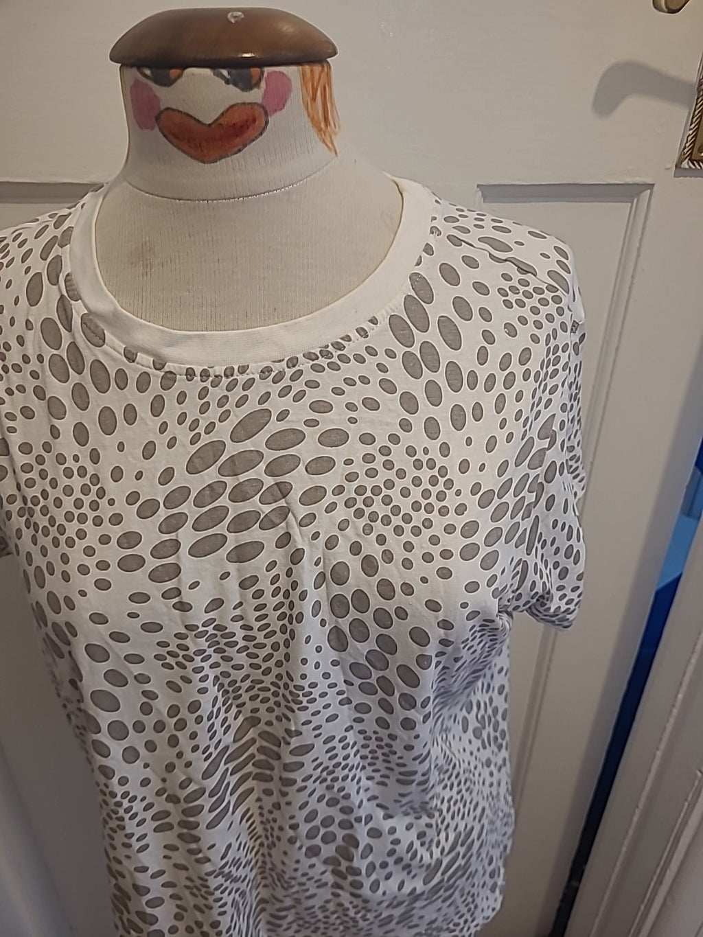 Ladies Primark Size 14-16 Grey Cream Printed Tshirt