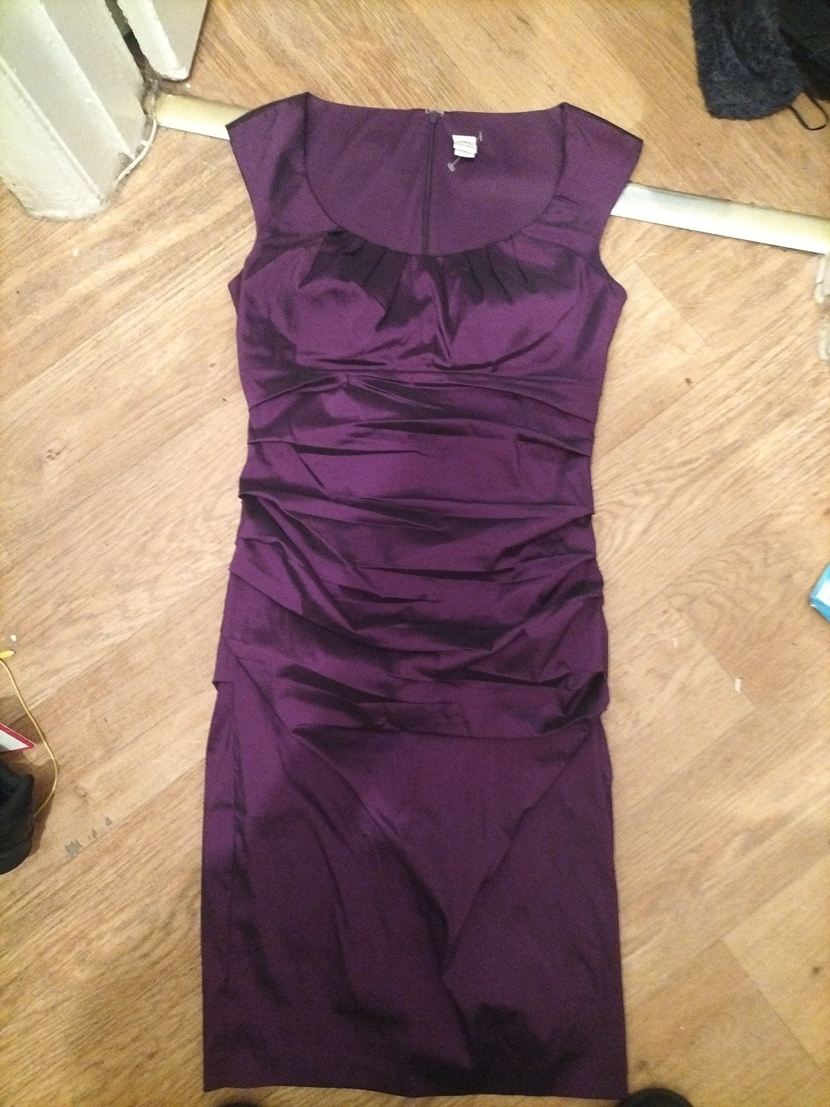 Ladies Sangria Size 8 Purple Sleeveless Dress