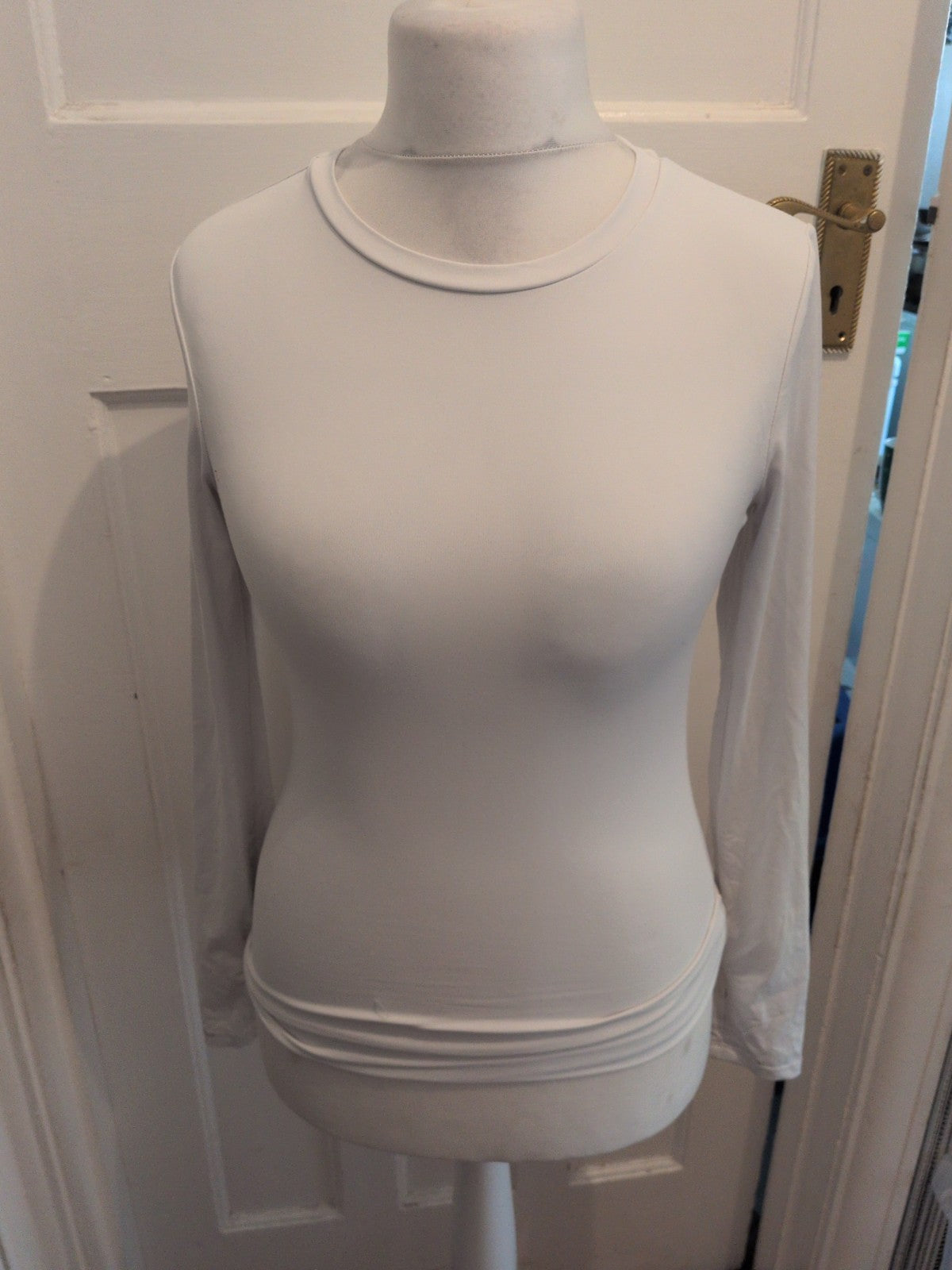 Primark Small White Long Sleeve With Thumb Hole T-shirt