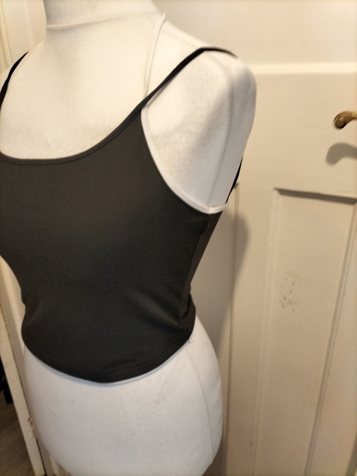 Shein White Border Strap Halter Neck Crop Top Ladies Black Size Small Casual