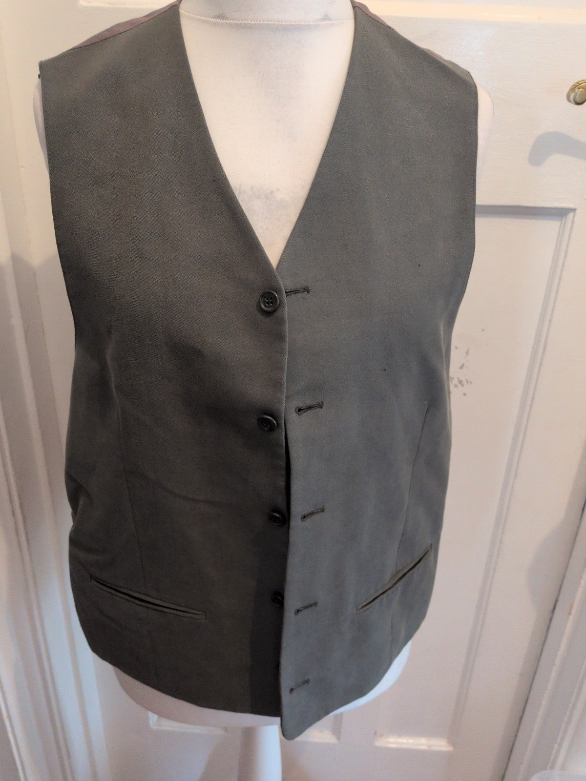 42L Grey Lined Suit Eaicstcoat
